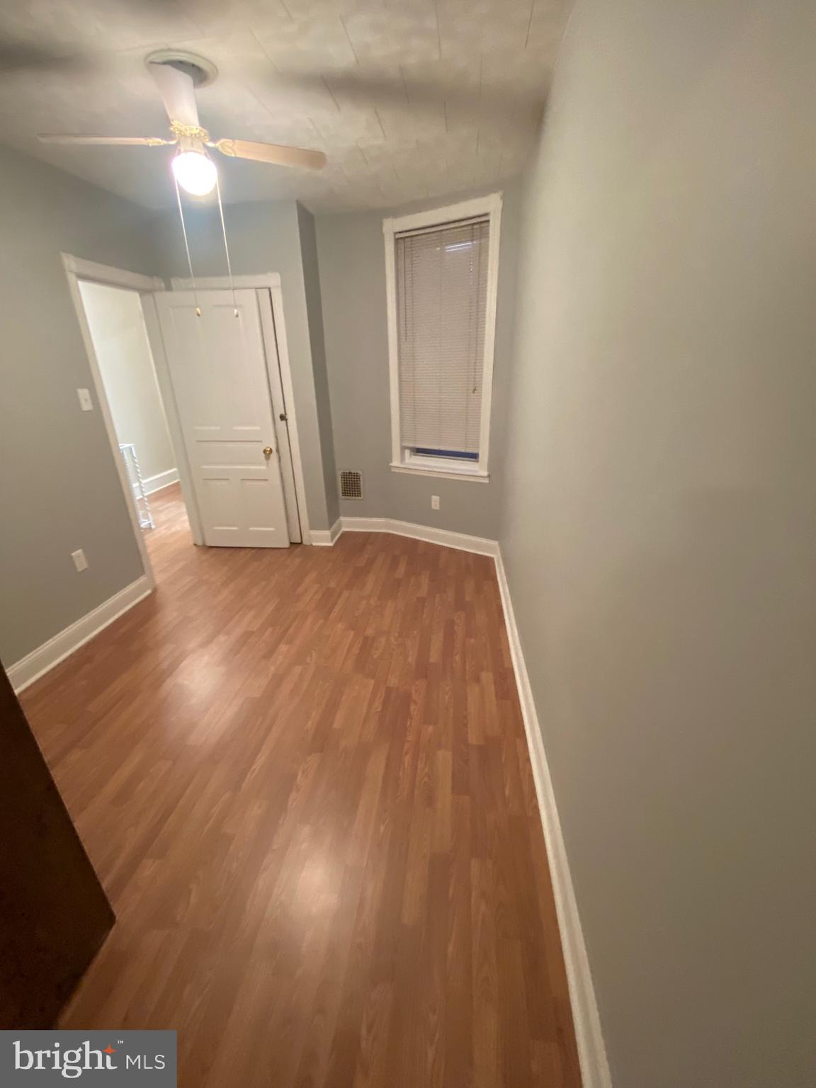 PORT RICHMOND - Residential Lease