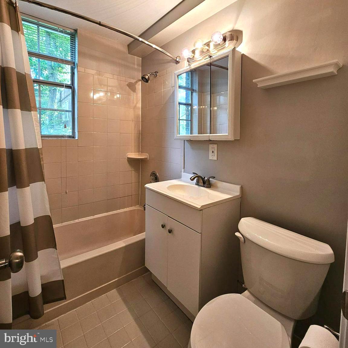 COLONIAL VILLAGE - Residential Lease