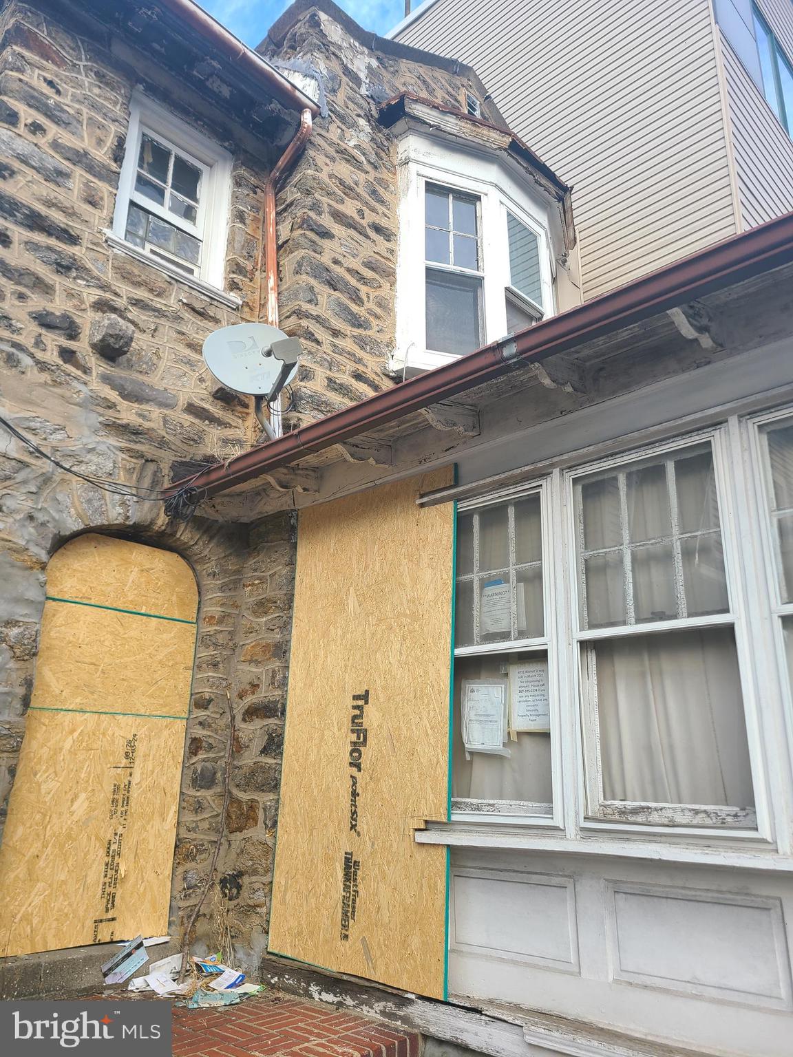 WALNUT HILL - Residential