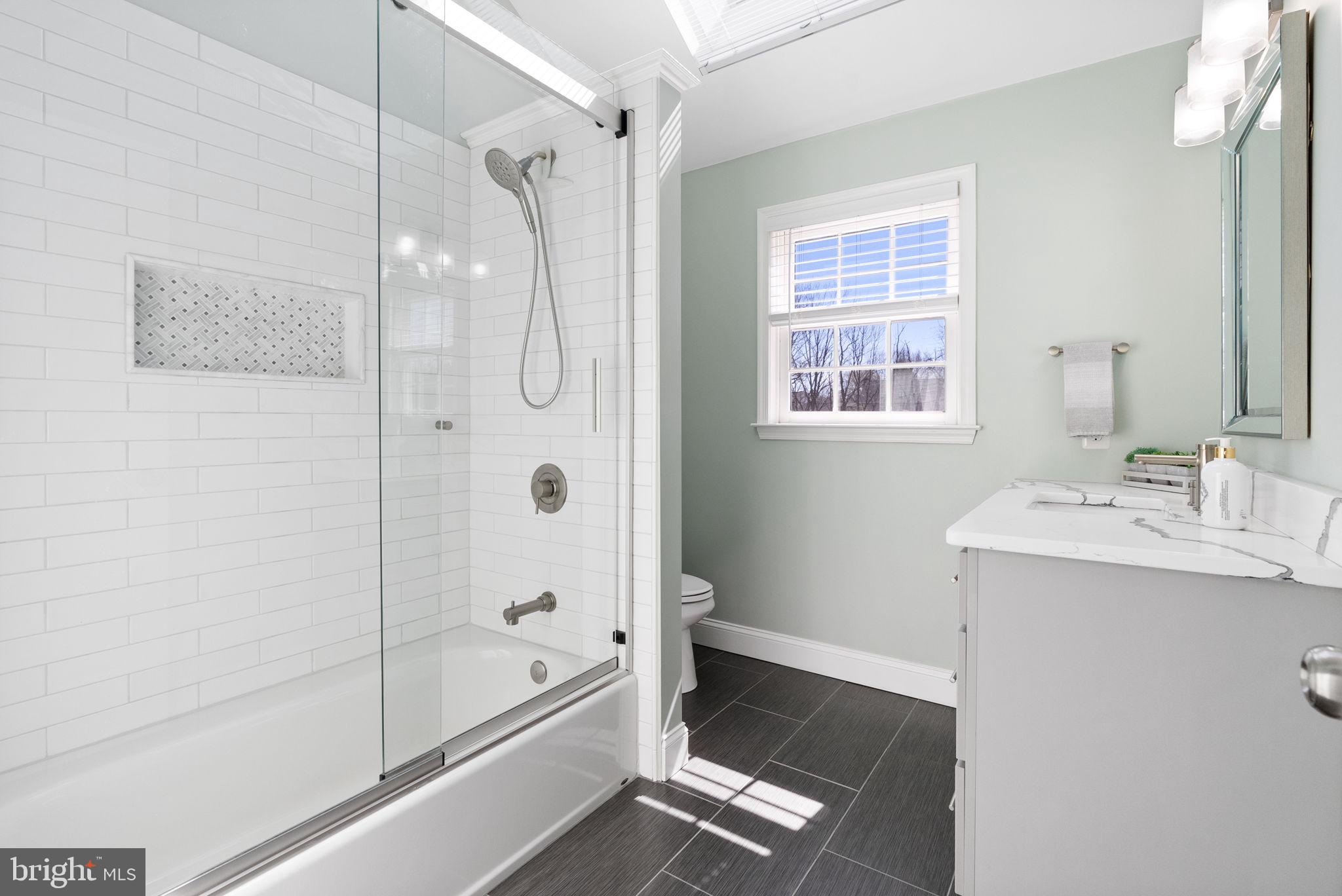 WINDING CREEK - Residential