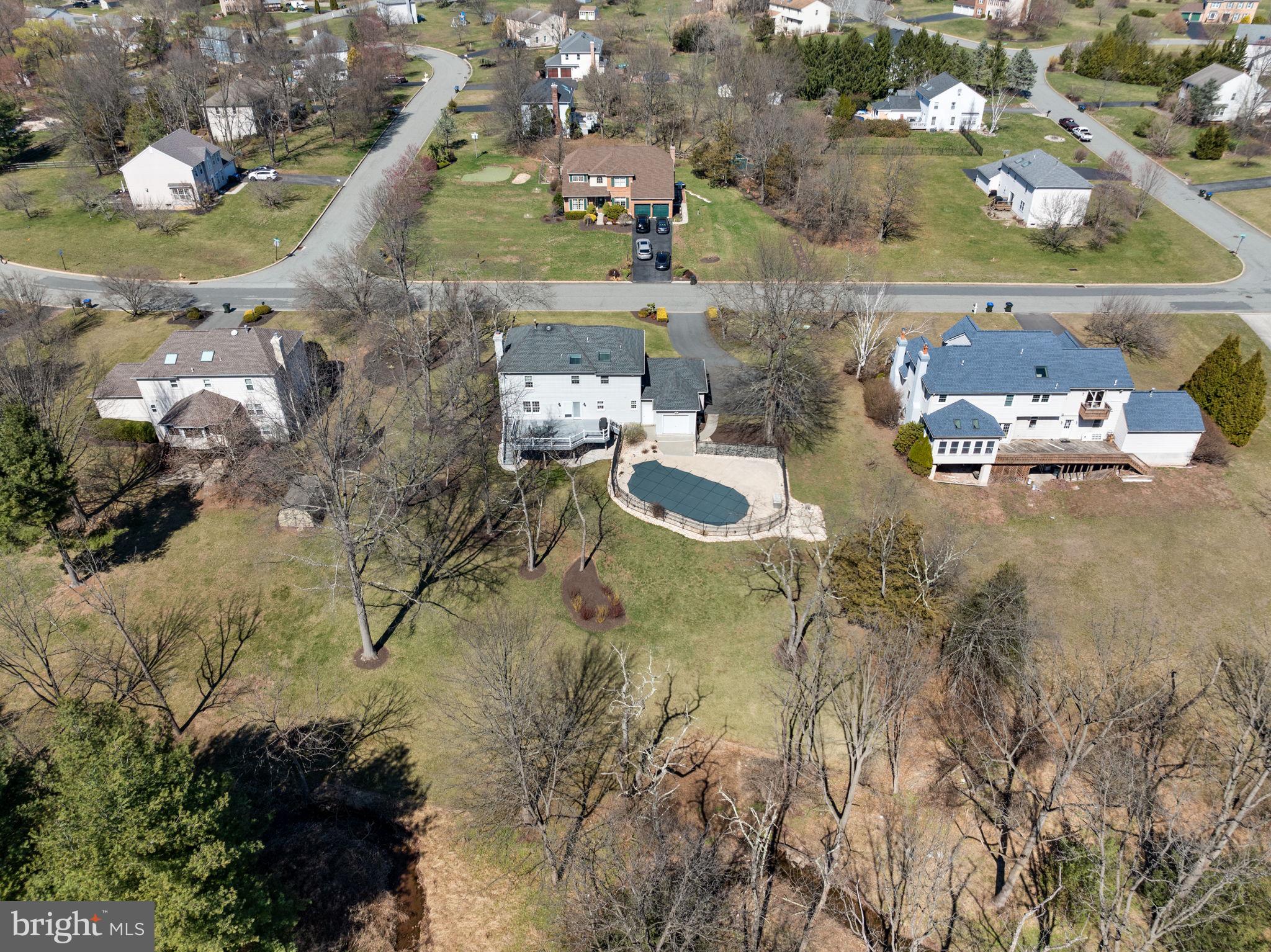 WINDING CREEK - Residential