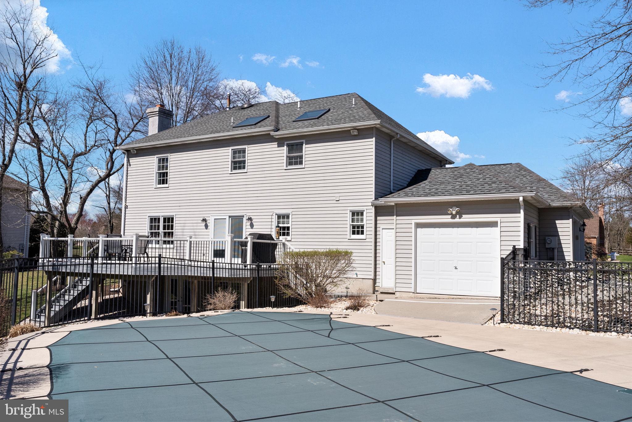 WINDING CREEK - Residential