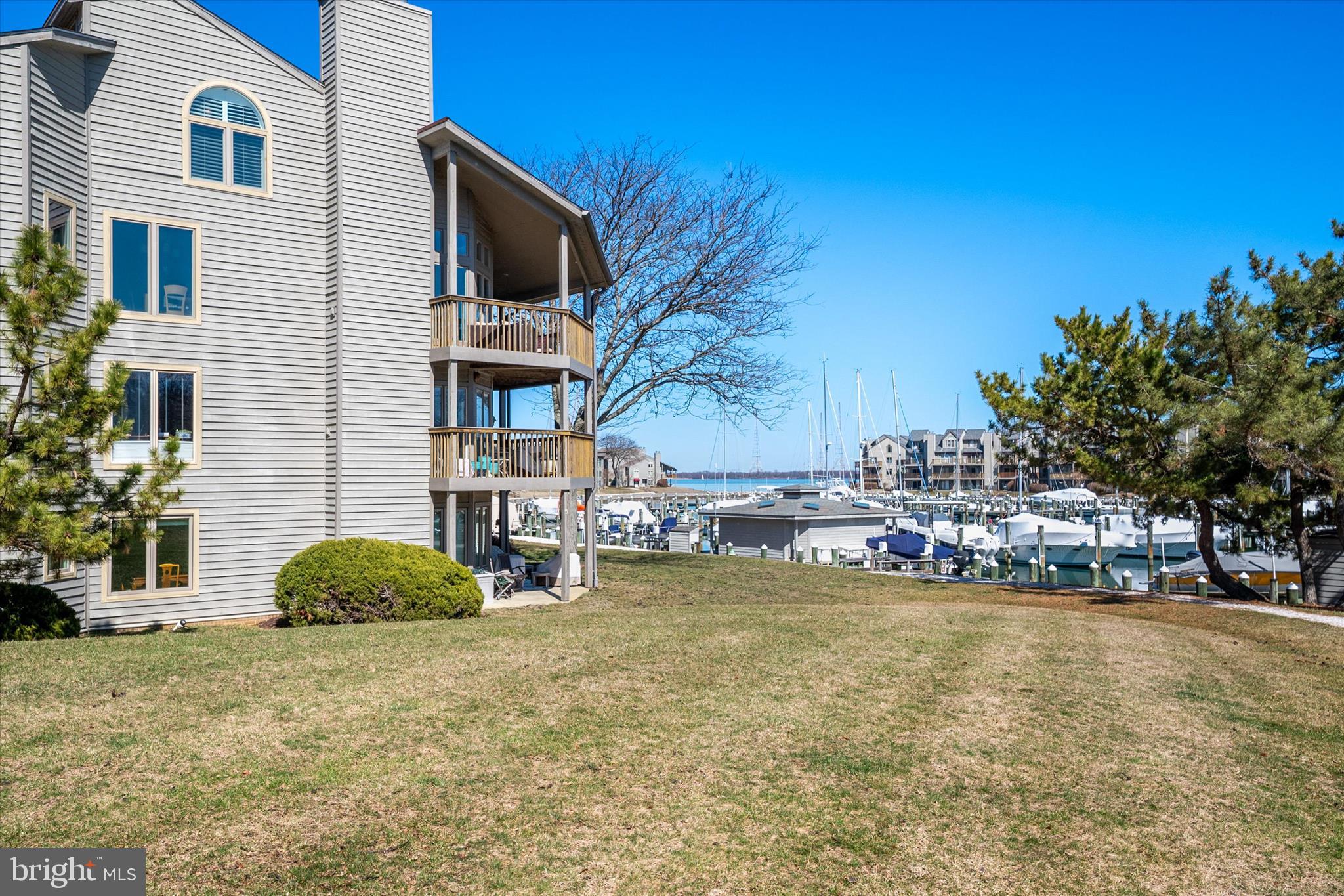 CHESAPEAKE HARBOUR - Residential