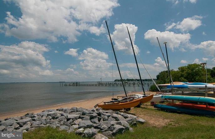 CHESAPEAKE HARBOUR - Residential