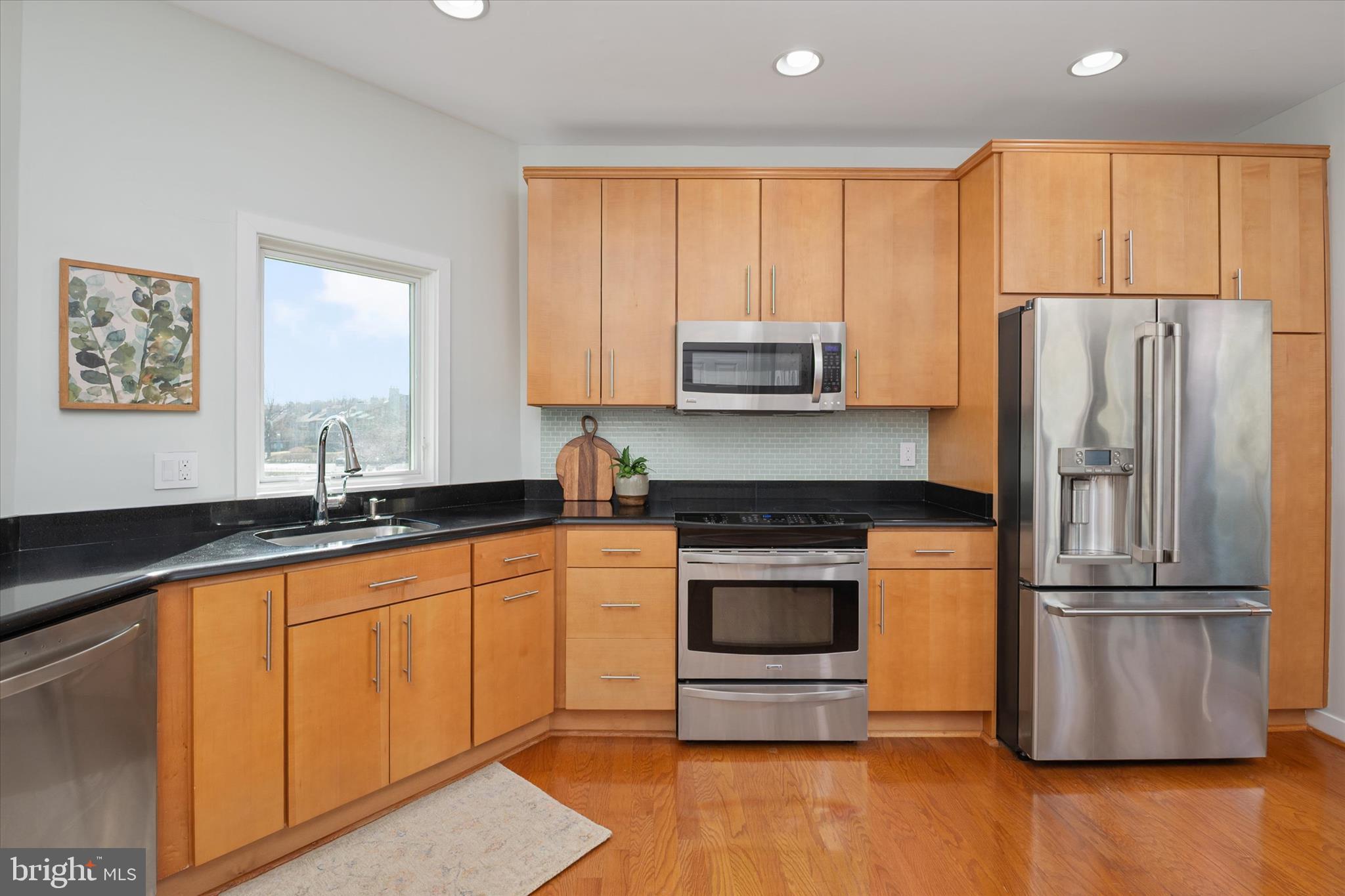 CHESAPEAKE HARBOUR - Residential