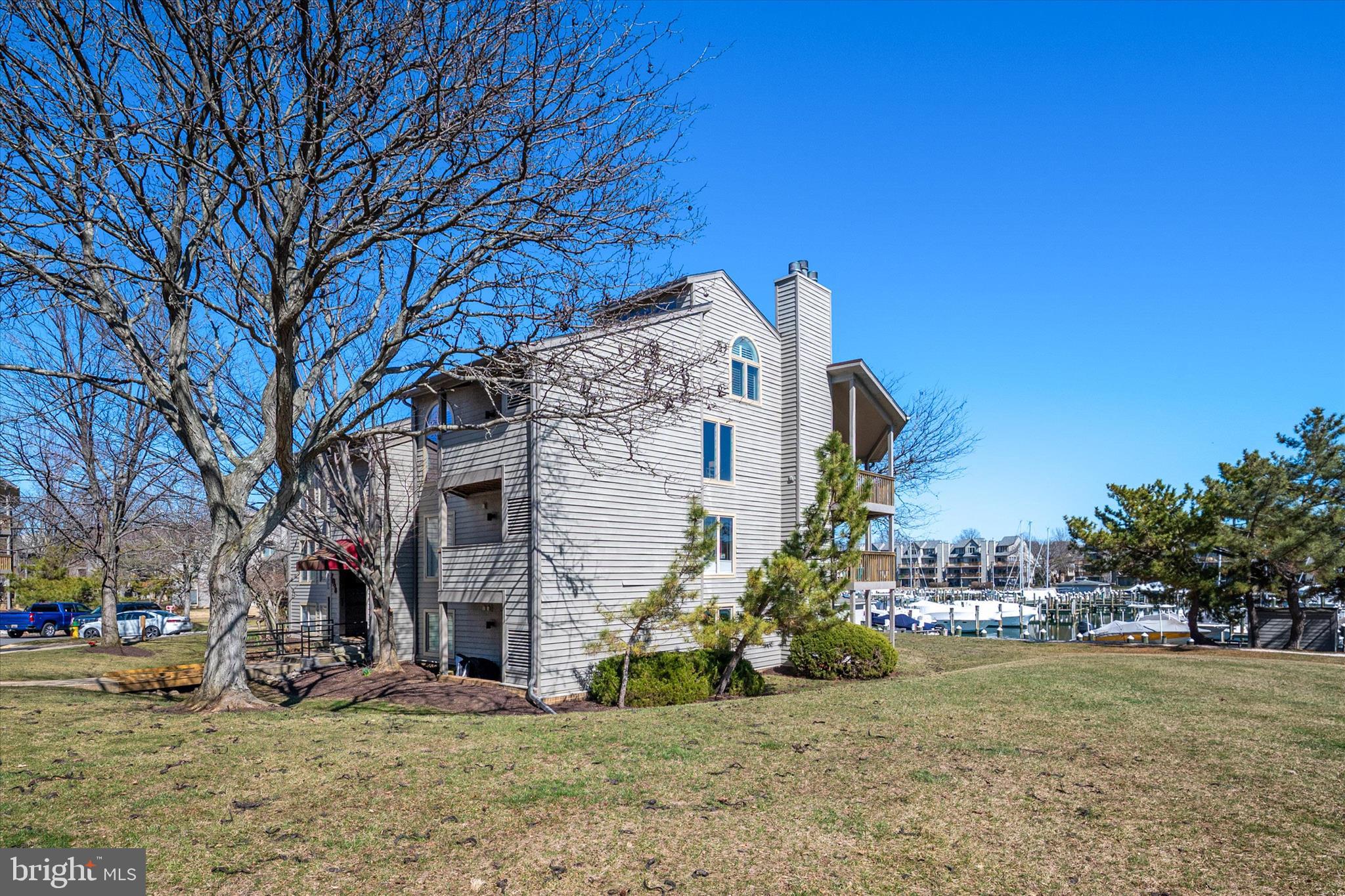 CHESAPEAKE HARBOUR - Residential