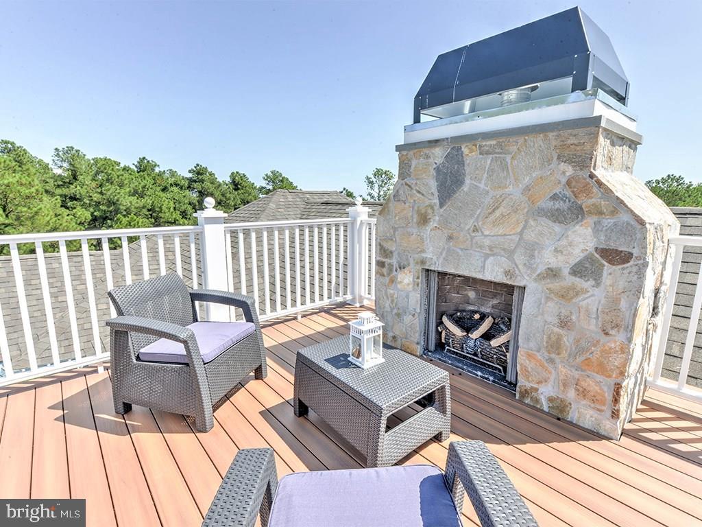 NORTH SHORES - Residential