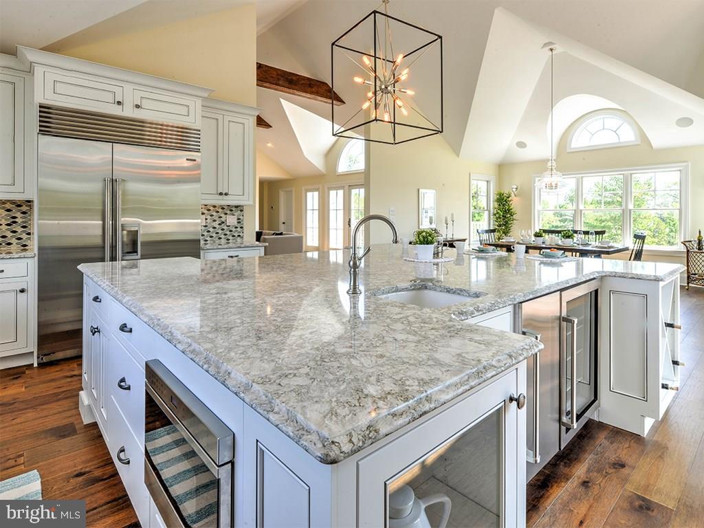 NORTH SHORES - Residential