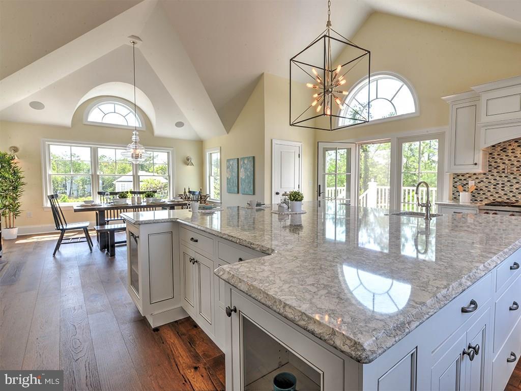 NORTH SHORES - Residential