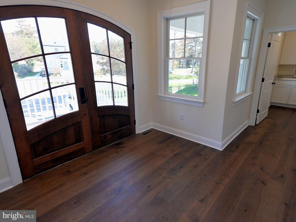 NORTH SHORES - Residential