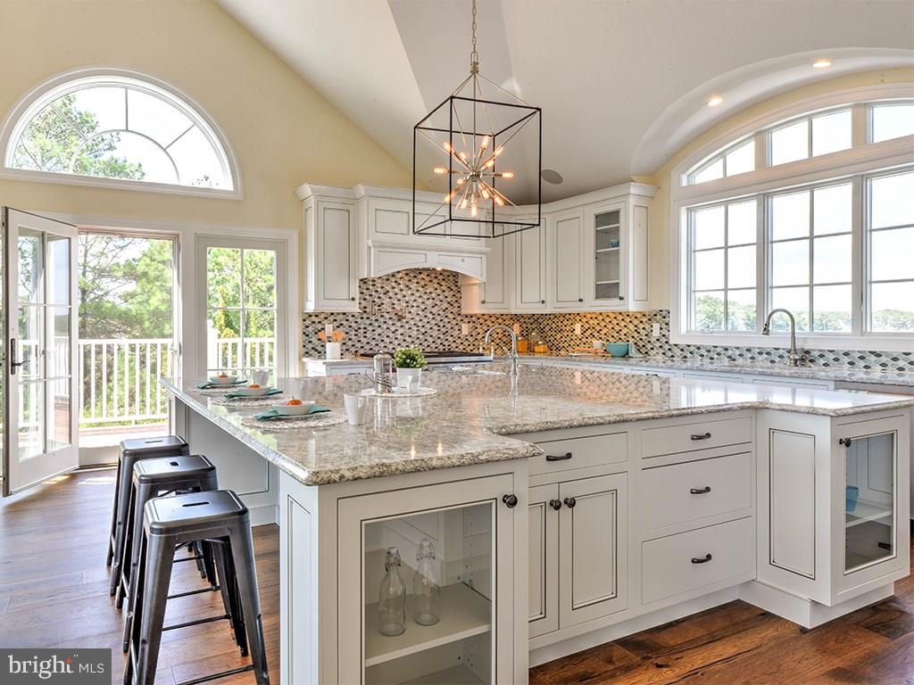 NORTH SHORES - Residential