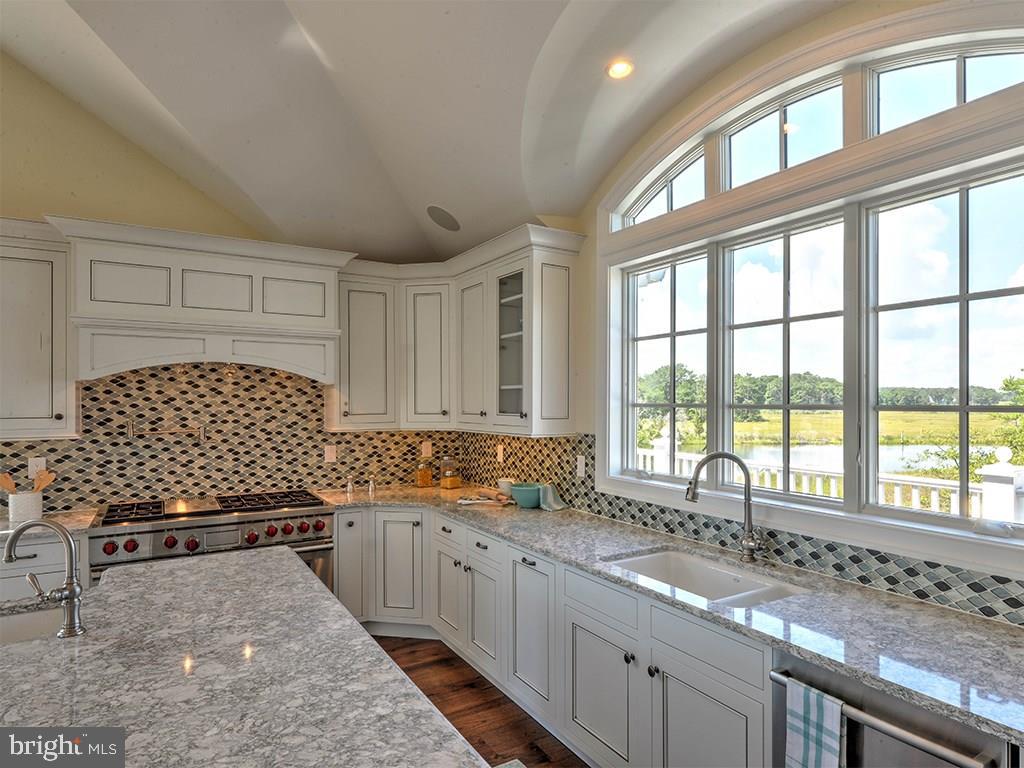 NORTH SHORES - Residential