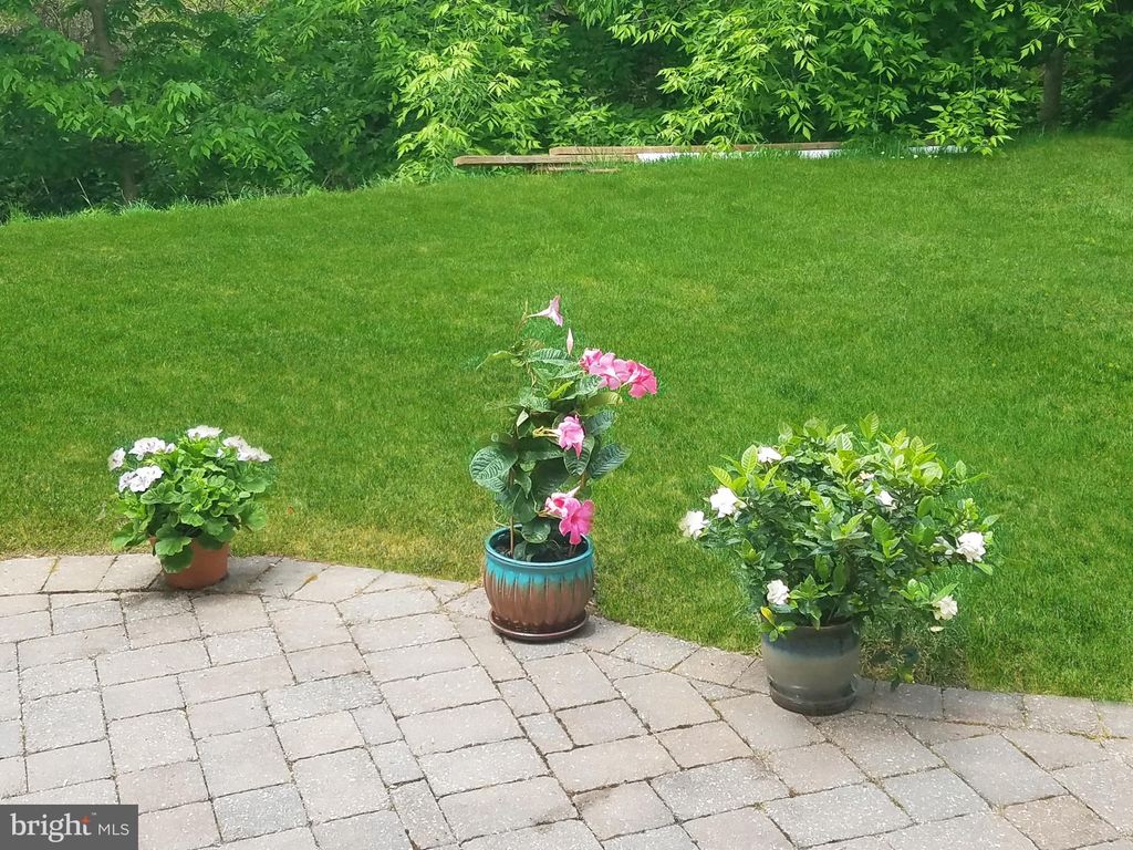 Photo of 188 Freeland Drive, COLLEGEVILLE, PA 19426 (MLS # PAMC2169074)