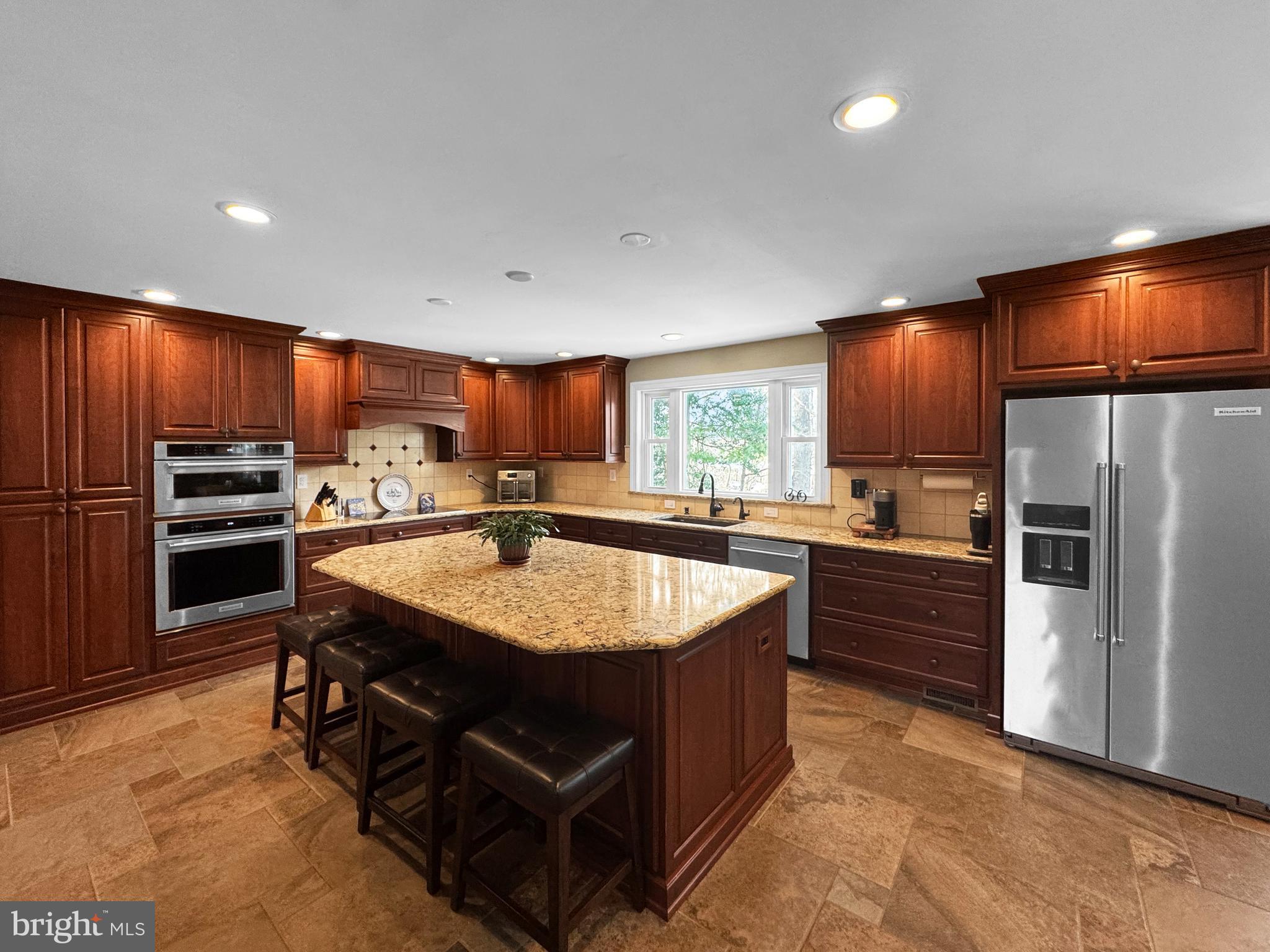 COLLEGEVILLE CROSS - Residential