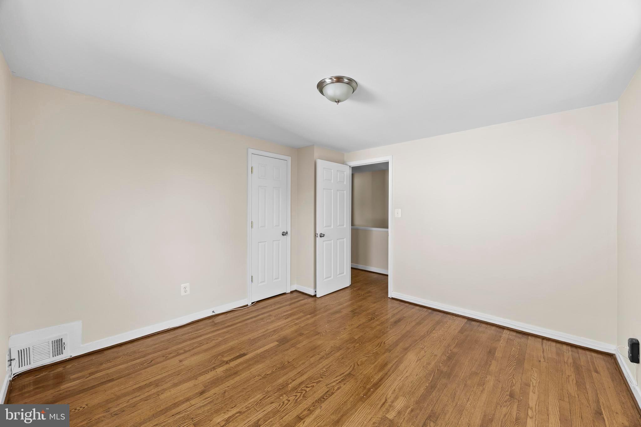 DEER PARK HEIGHTS - Residential Lease