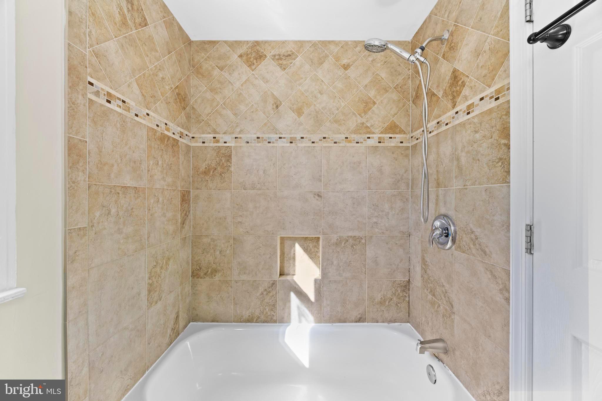 DEER PARK HEIGHTS - Residential Lease