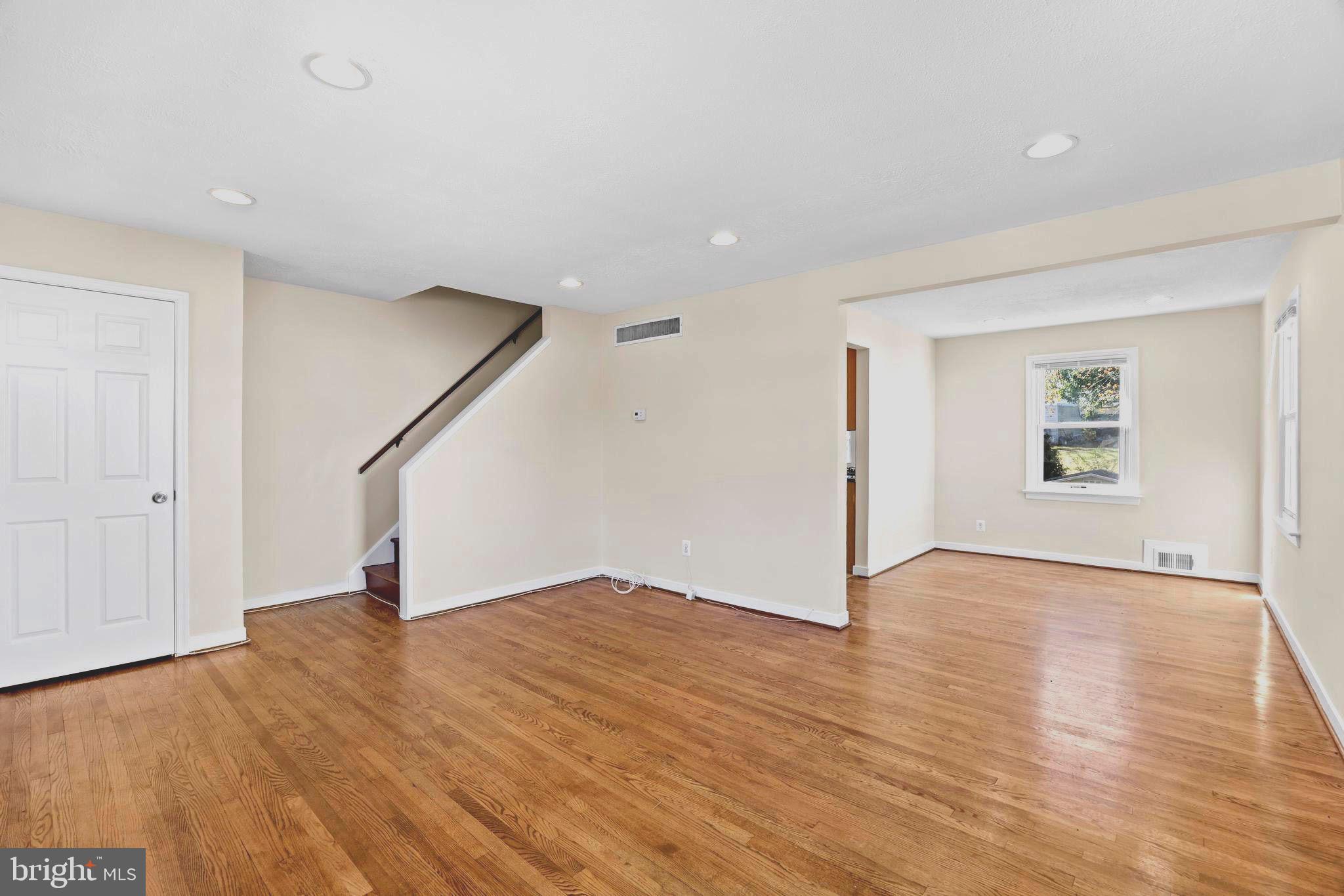 DEER PARK HEIGHTS - Residential Lease