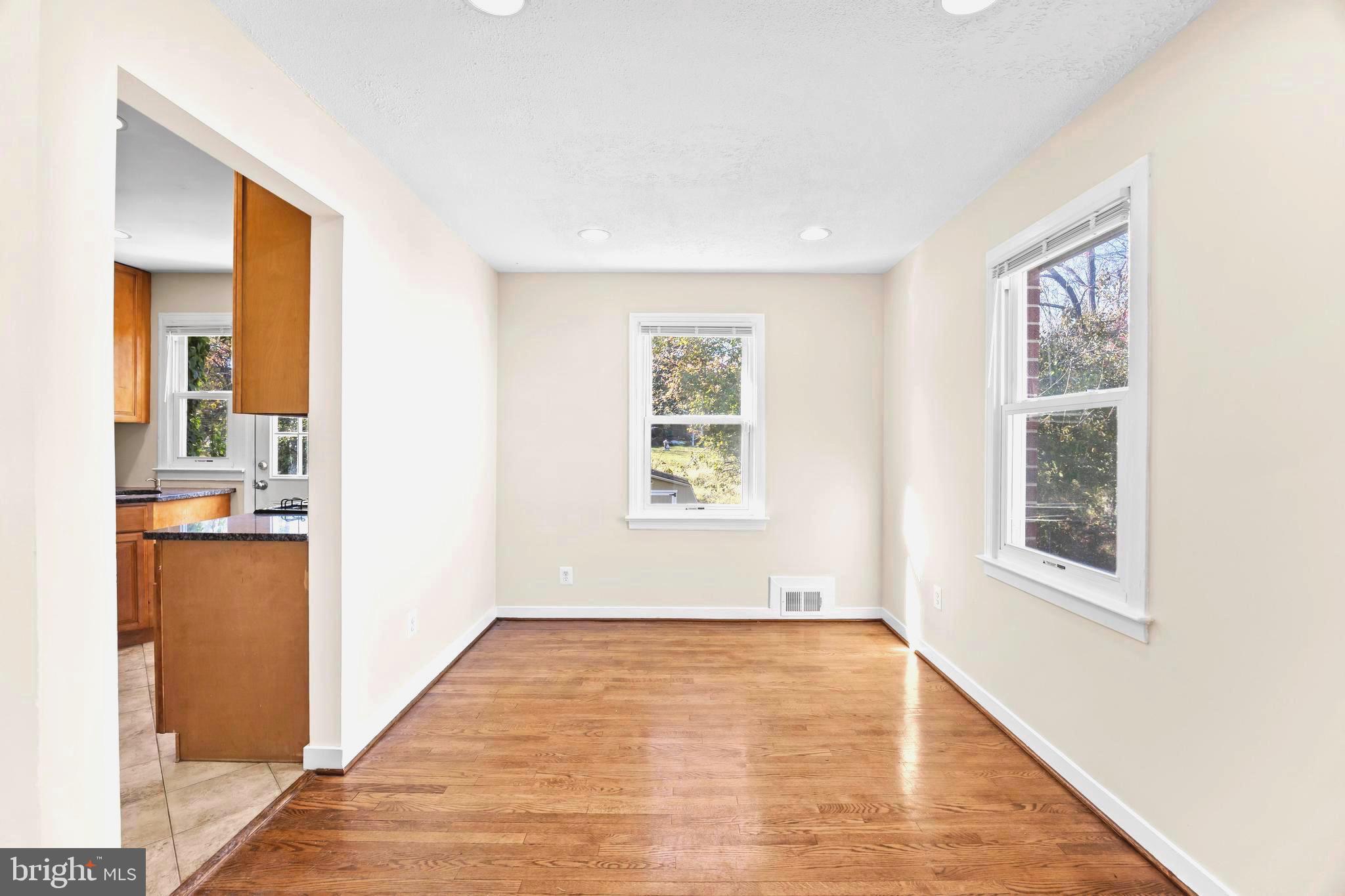 DEER PARK HEIGHTS - Residential Lease