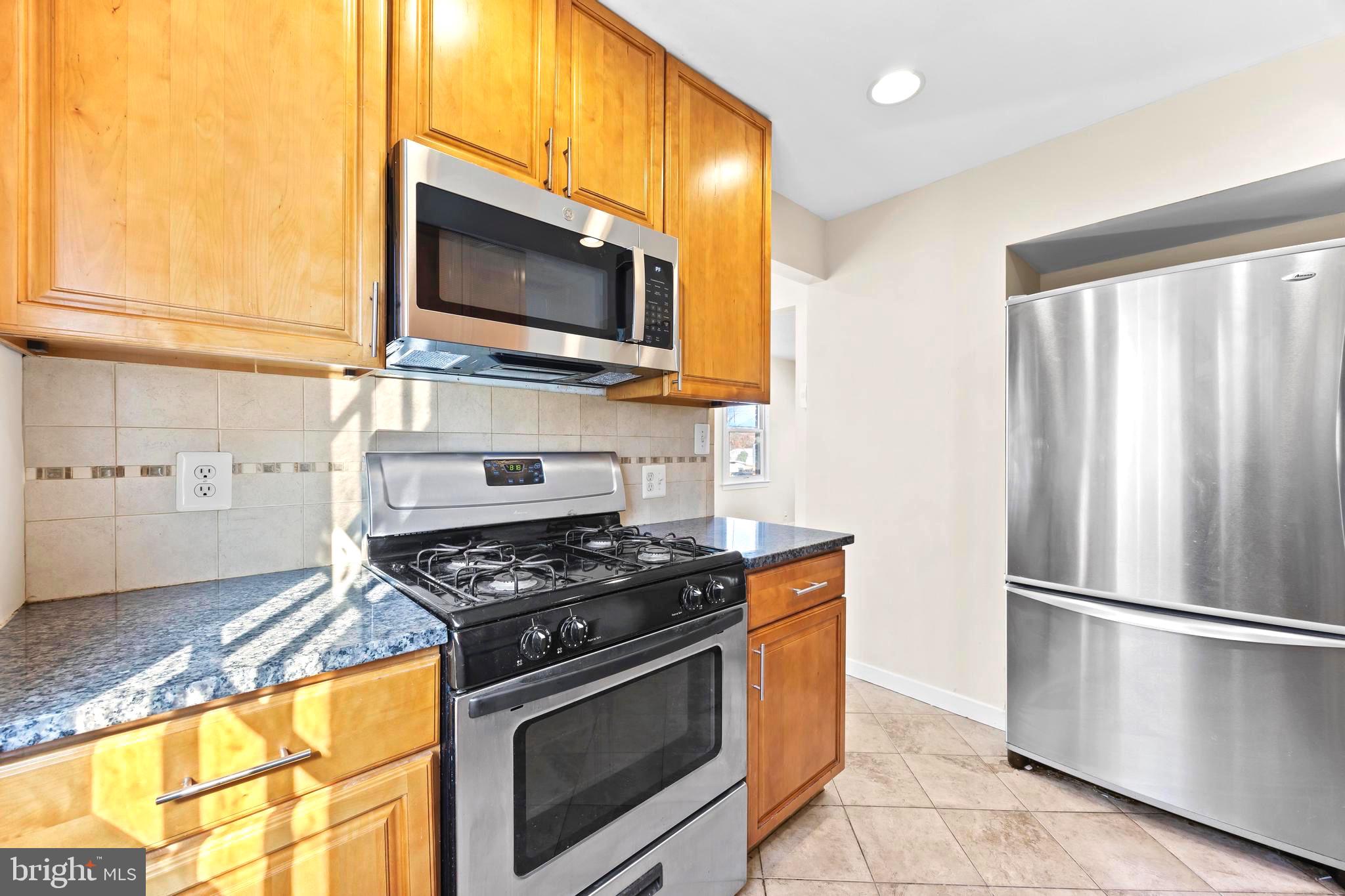 DEER PARK HEIGHTS - Residential Lease