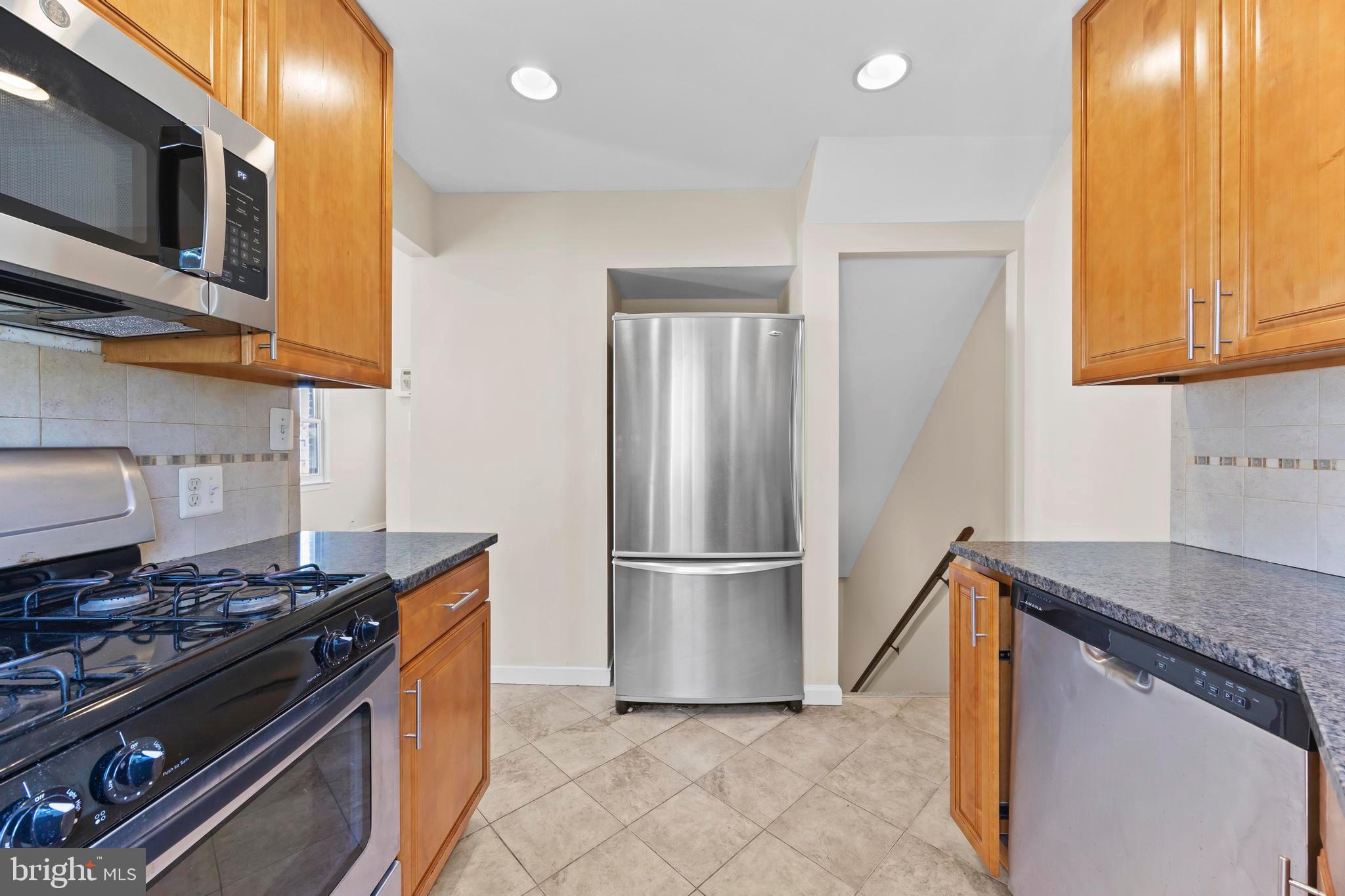 DEER PARK HEIGHTS - Residential Lease