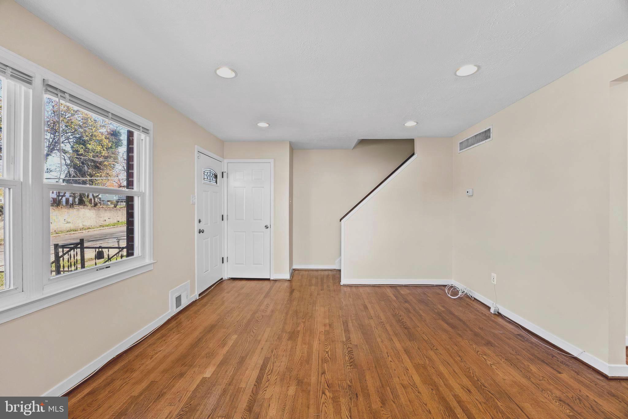 DEER PARK HEIGHTS - Residential Lease