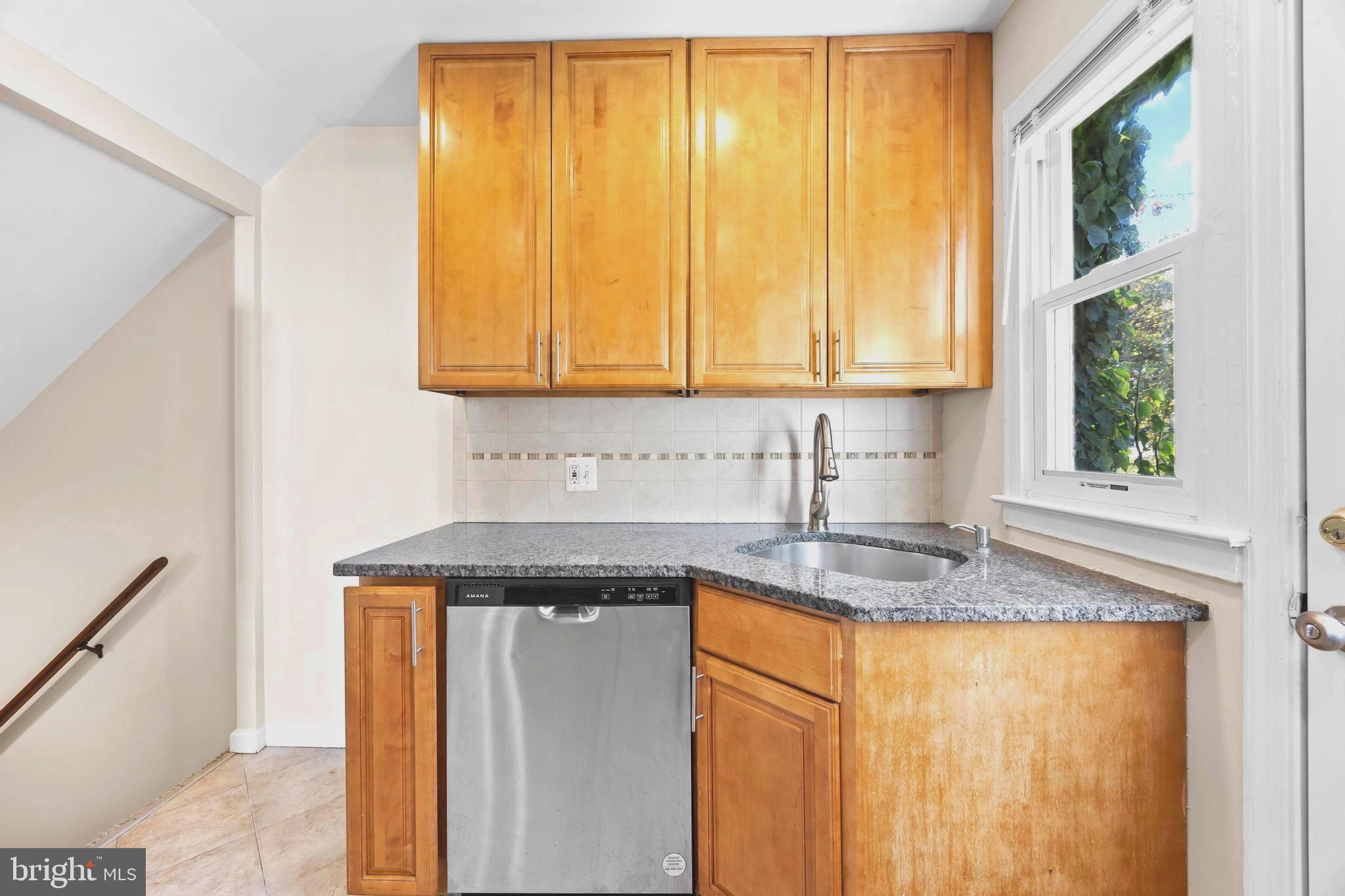 DEER PARK HEIGHTS - Residential Lease