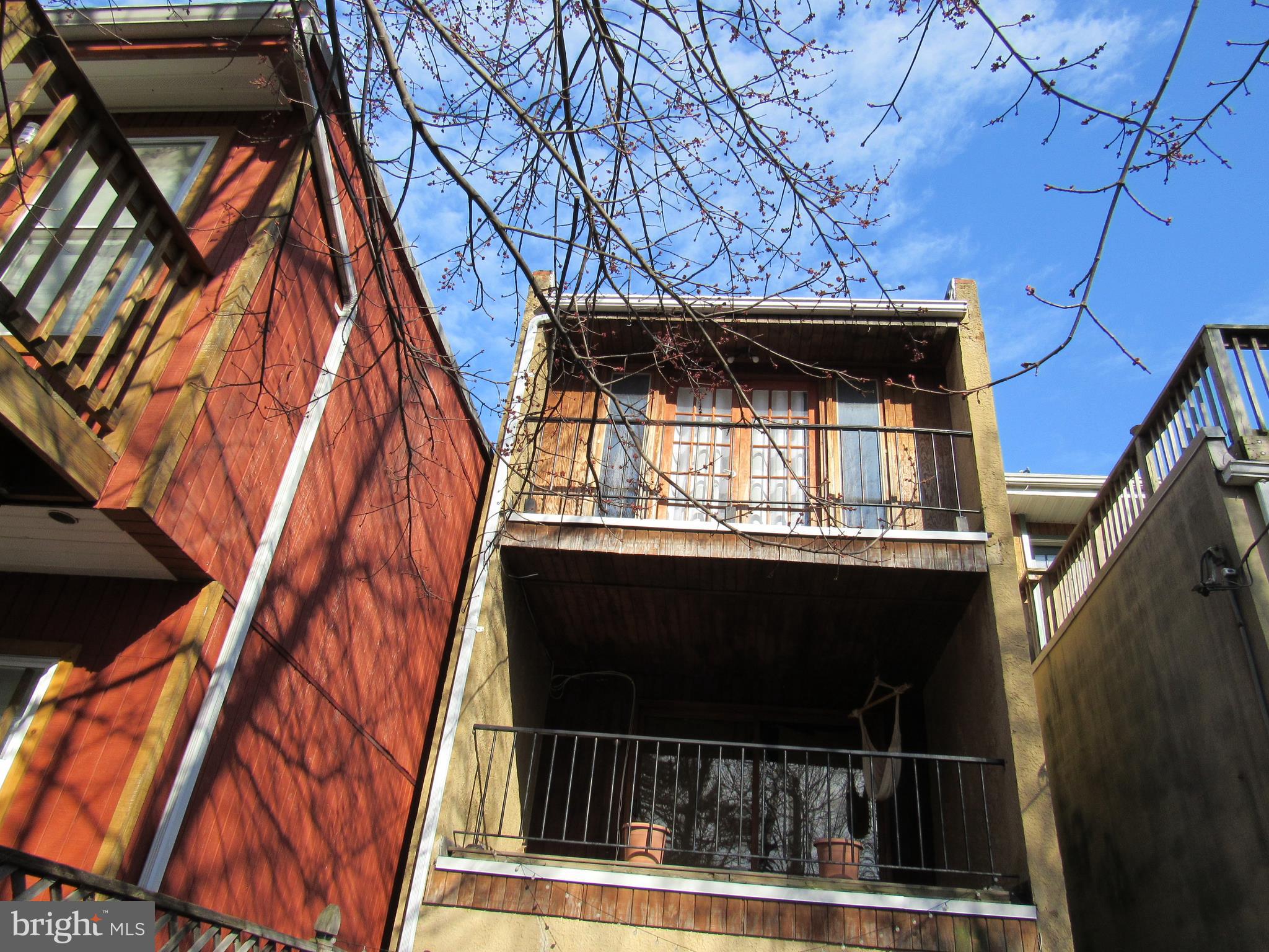 BARRE CIRCLE HISTORIC DISTRICT - Residential Lease