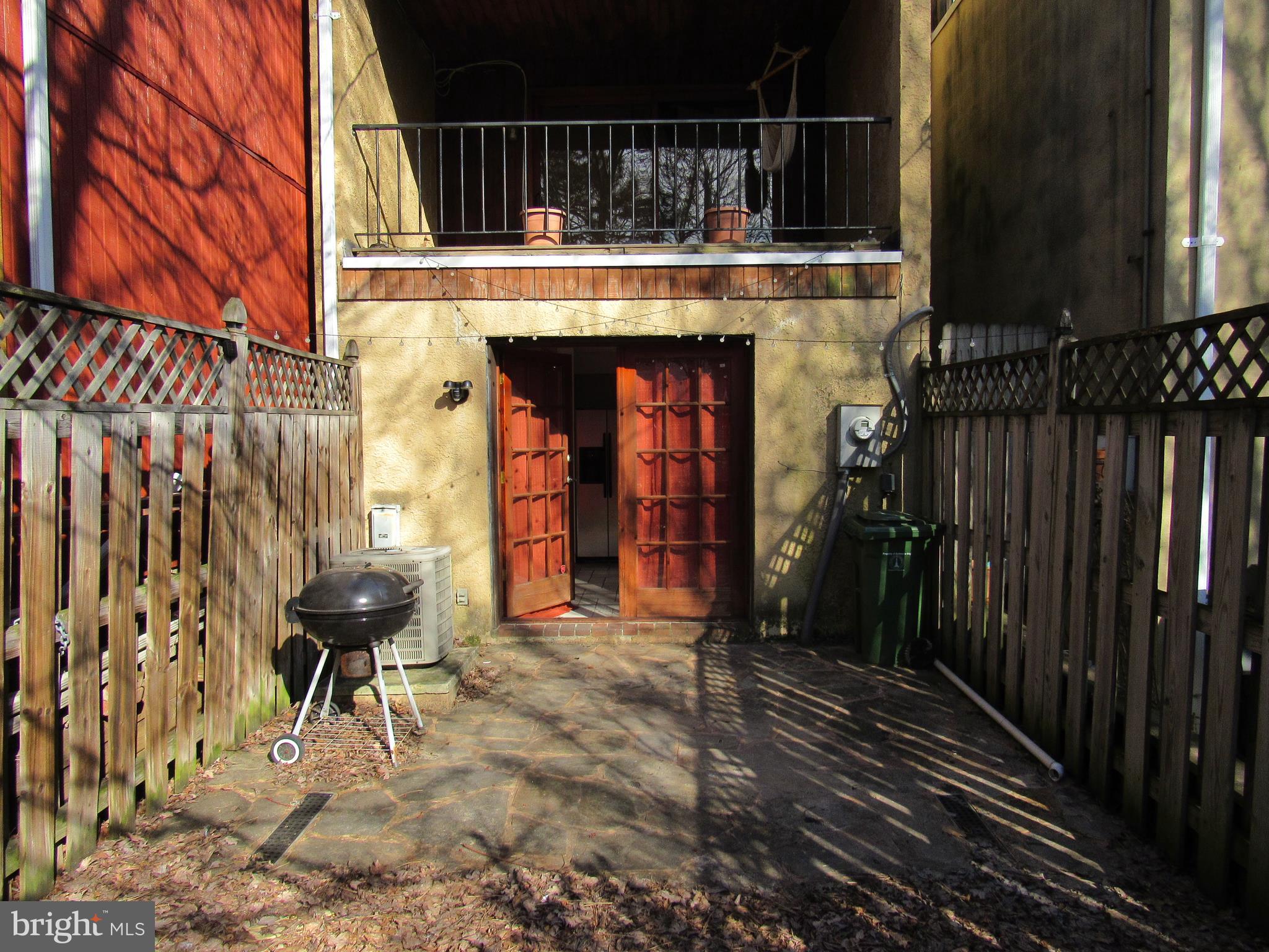 BARRE CIRCLE HISTORIC DISTRICT - Residential Lease