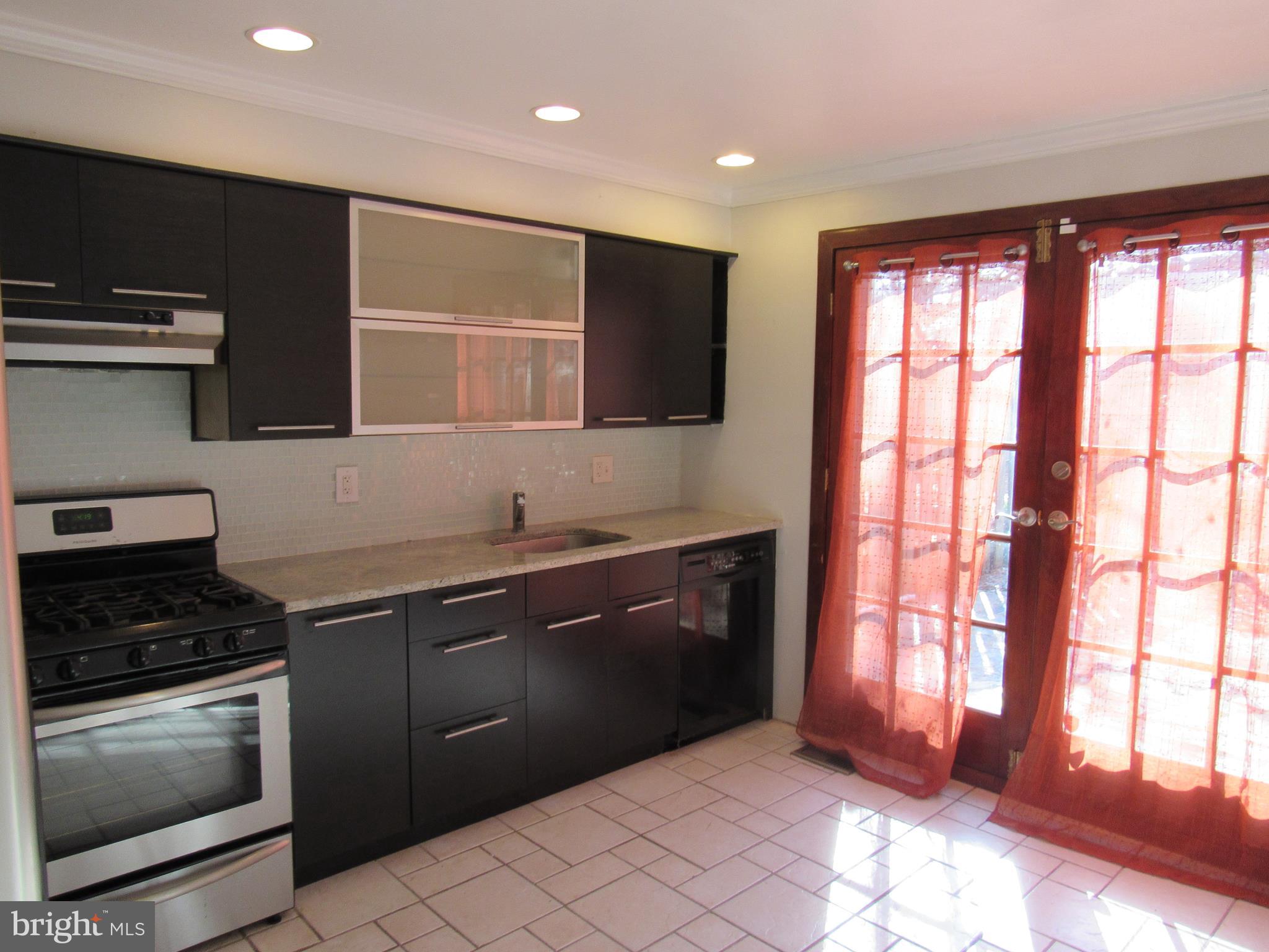 BARRE CIRCLE HISTORIC DISTRICT - Residential Lease