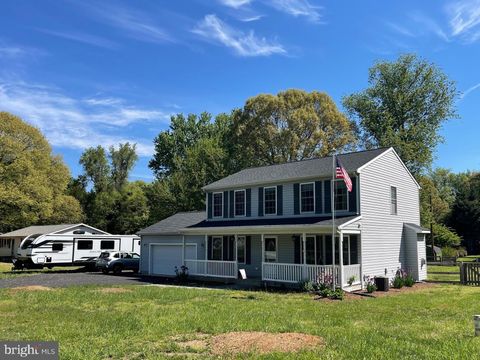 Photo of 215 Fairview Drive, CHESTERTOWN, MD 21620 (MLS # MDQA2017090)