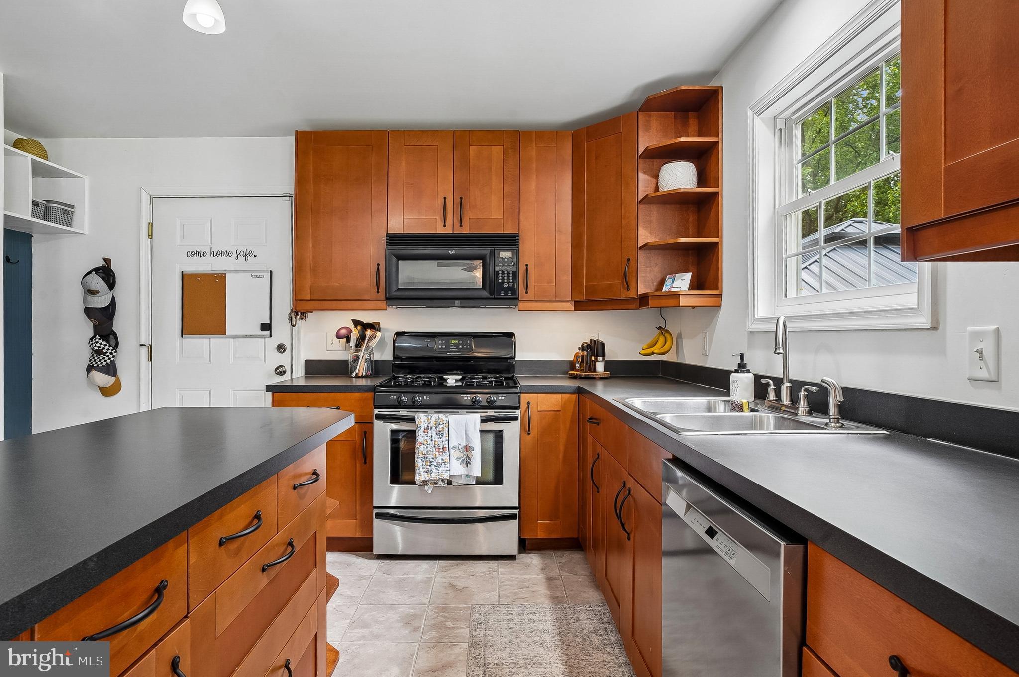 CHESTER HARBOR - Residential