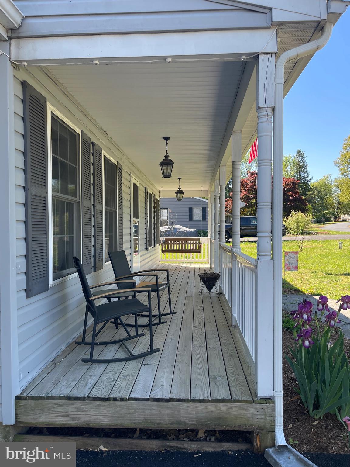 215 FAIRVIEW DRIVE