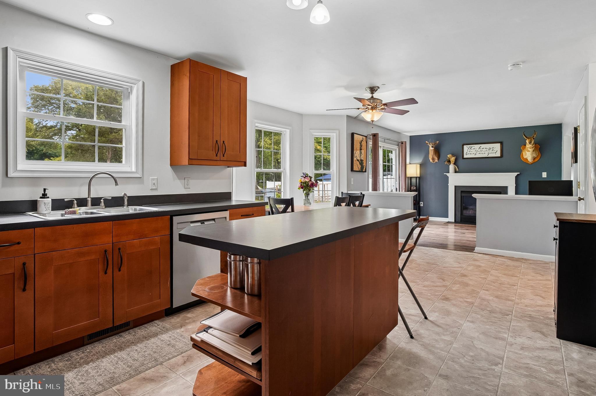 CHESTER HARBOR - Residential