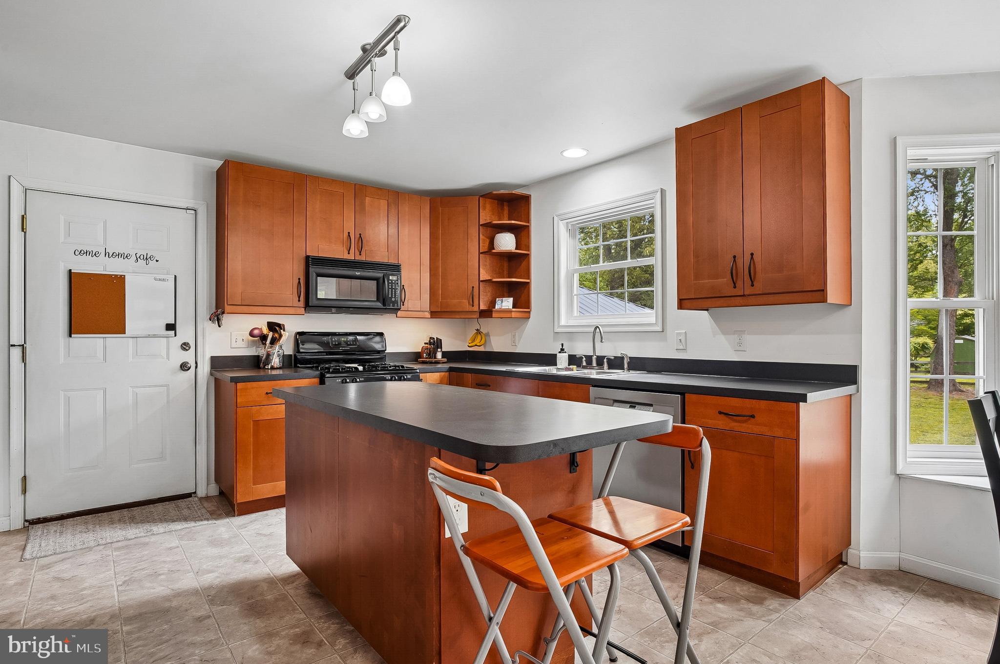 CHESTER HARBOR - Residential