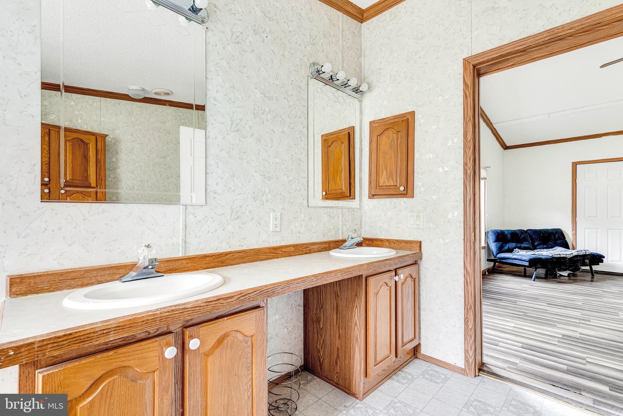 KNIGHTS LANDING - Residential