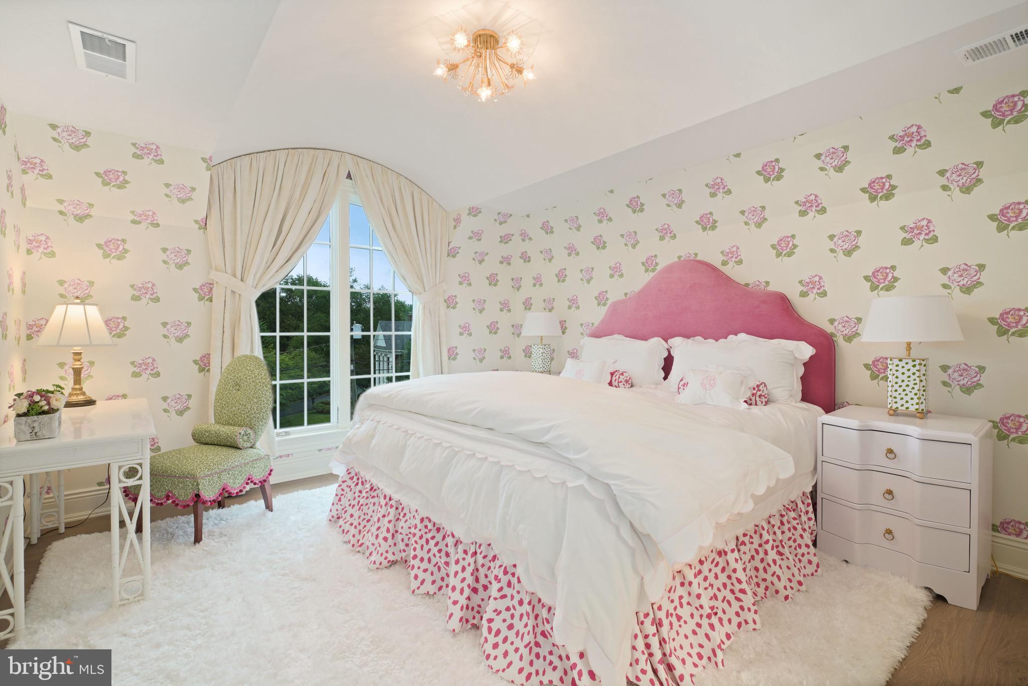 COUNTRY CLUB HILLS - Residential