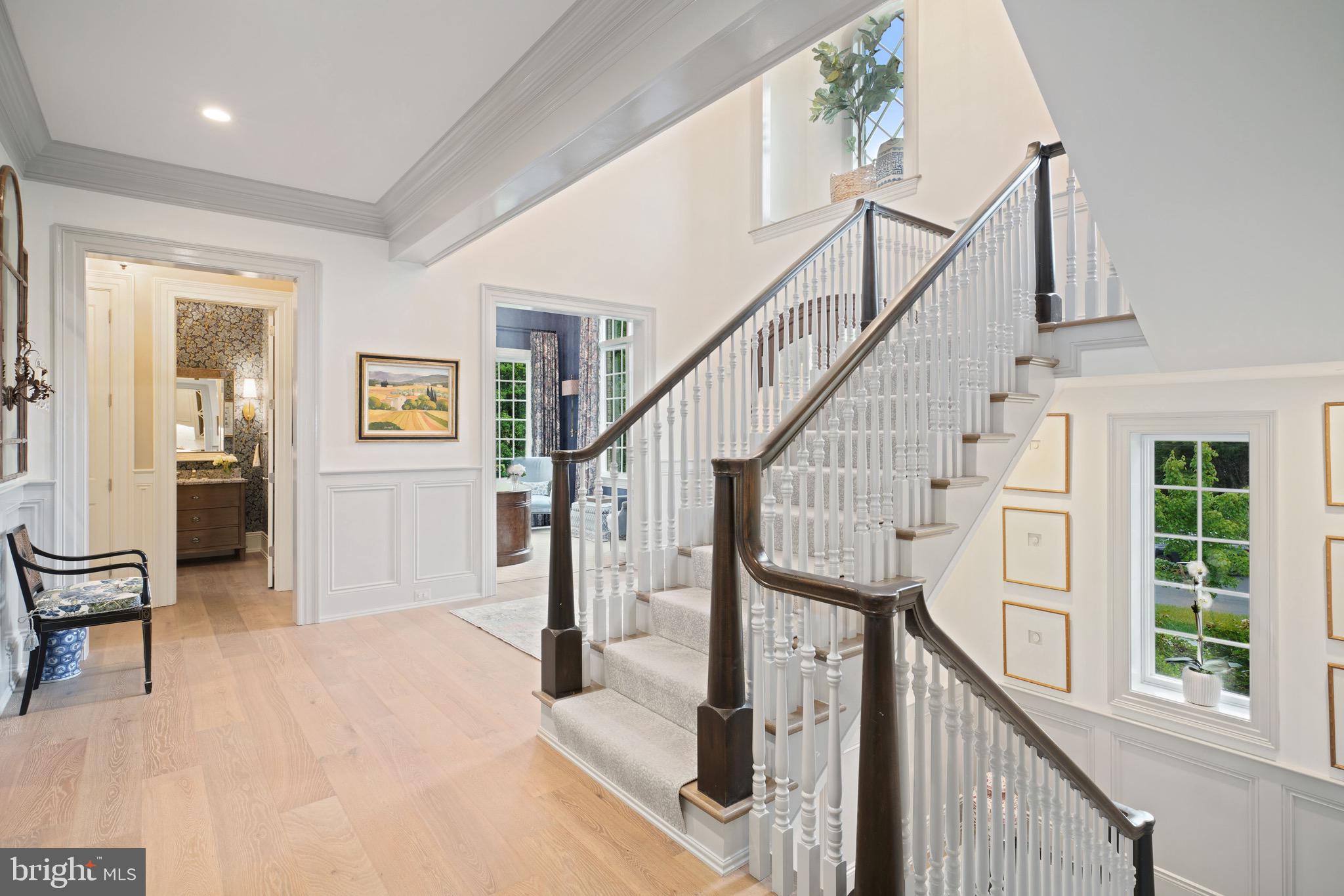 COUNTRY CLUB HILLS - Residential