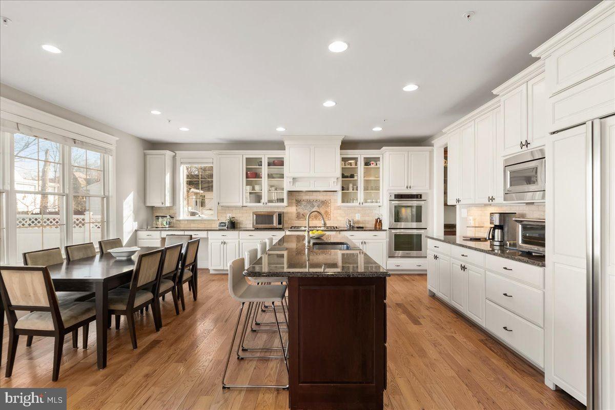 ALTA VISTA GARDENS - Residential