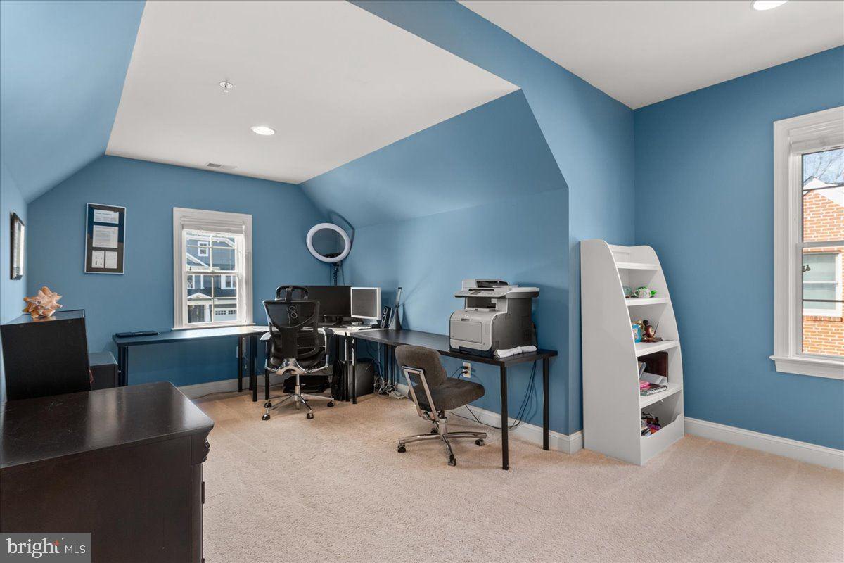 ALTA VISTA GARDENS - Residential