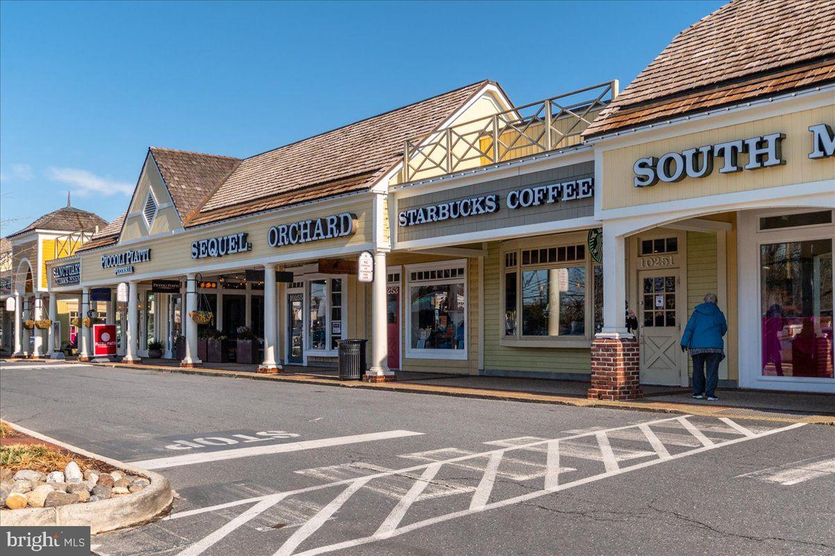 ALTA VISTA GARDENS - Residential