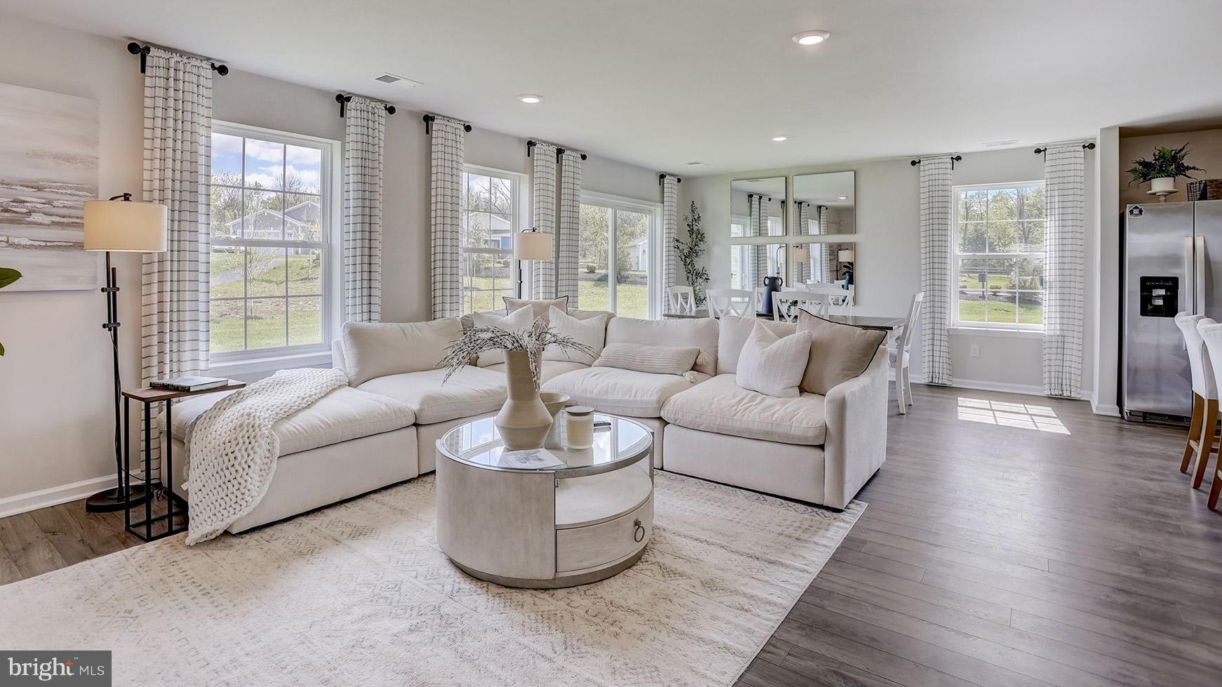 POTTSGROVE HUNT - Residential