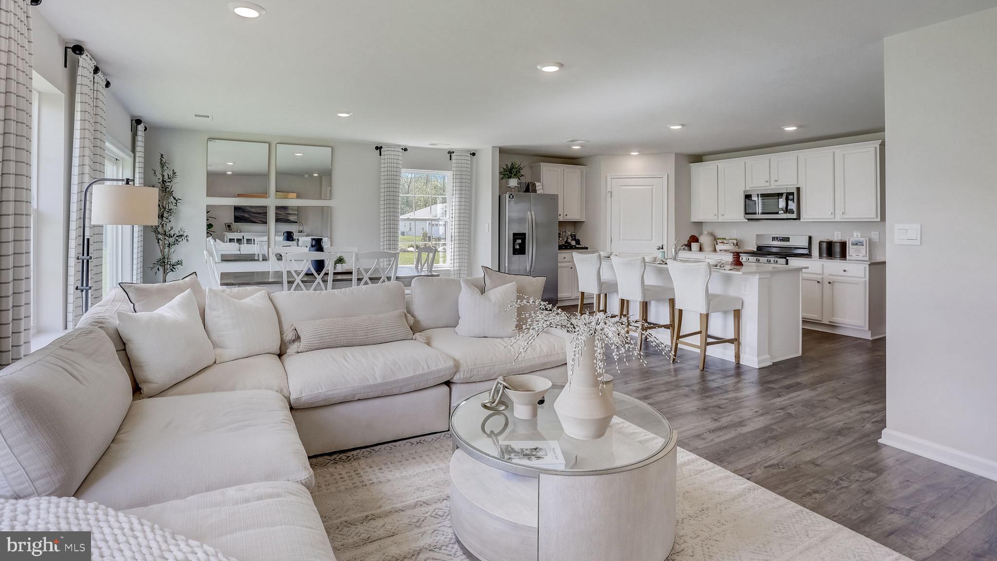 POTTSGROVE HUNT - Residential