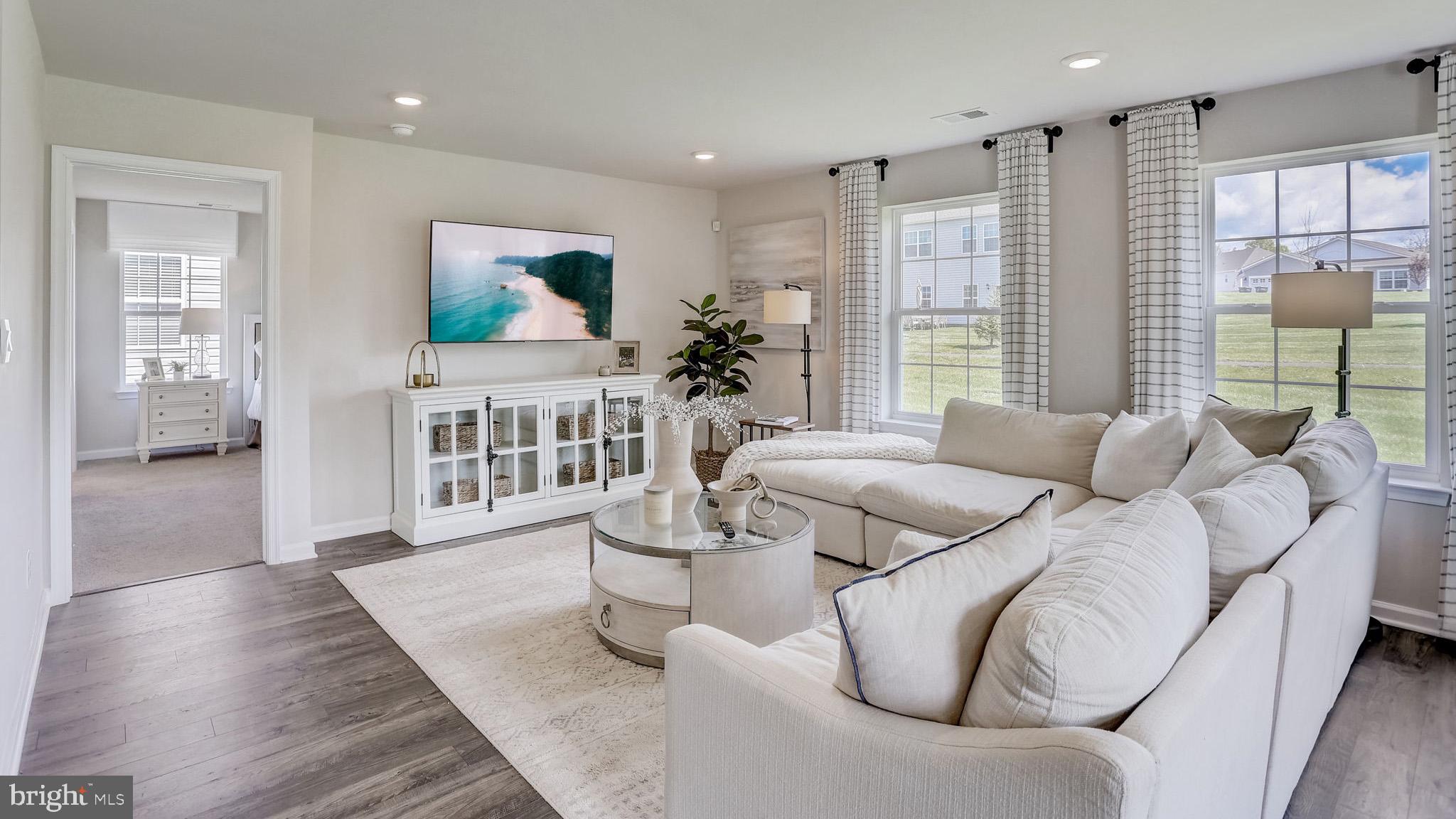 POTTSGROVE HUNT - Residential