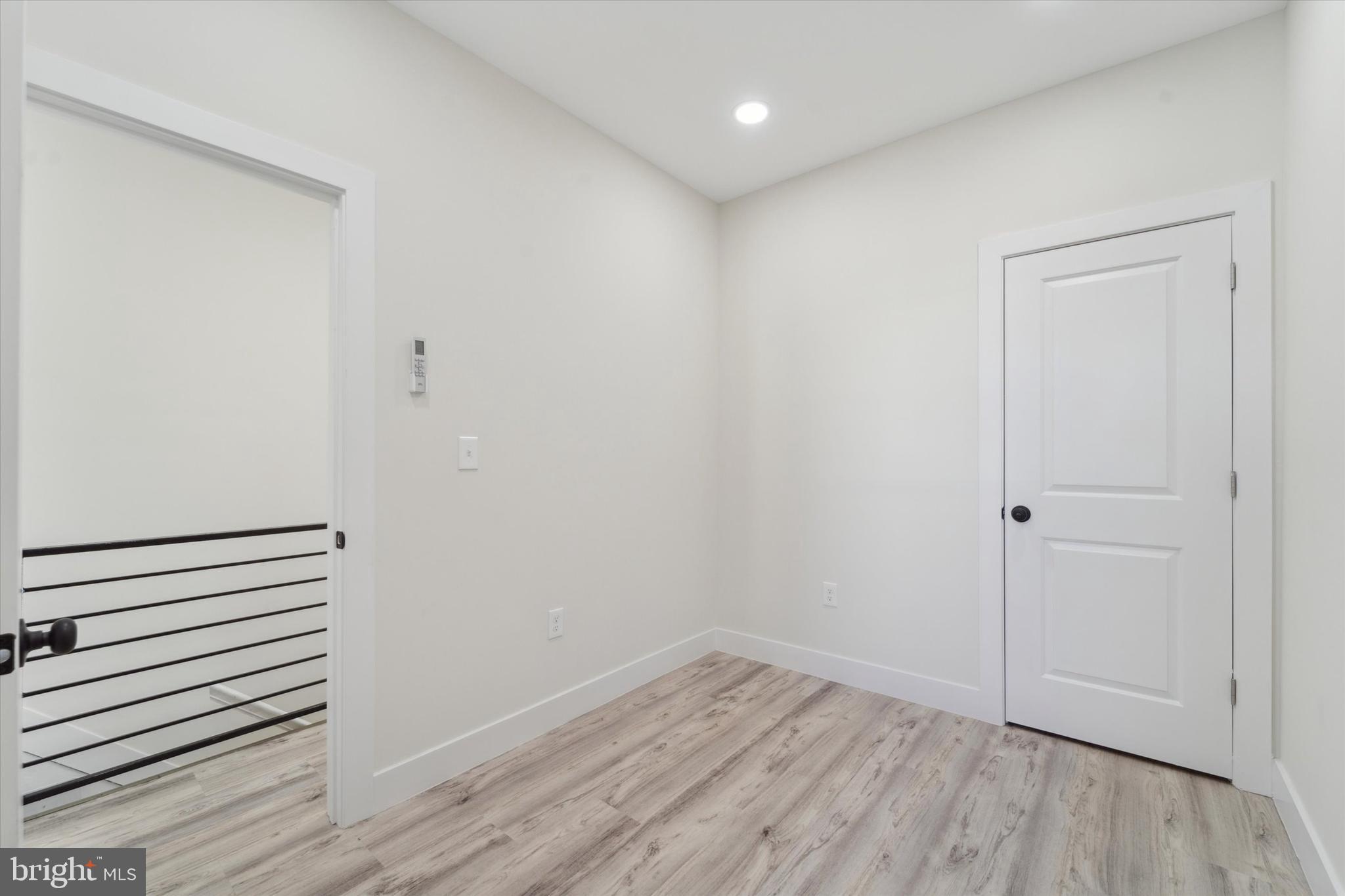 COBBS CREEK - Residential