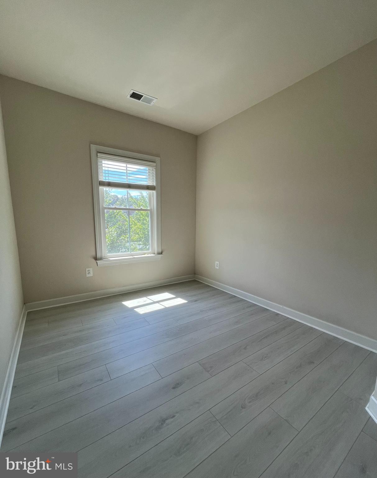 WATKINS MILL TOWN CENTER - Residential Lease