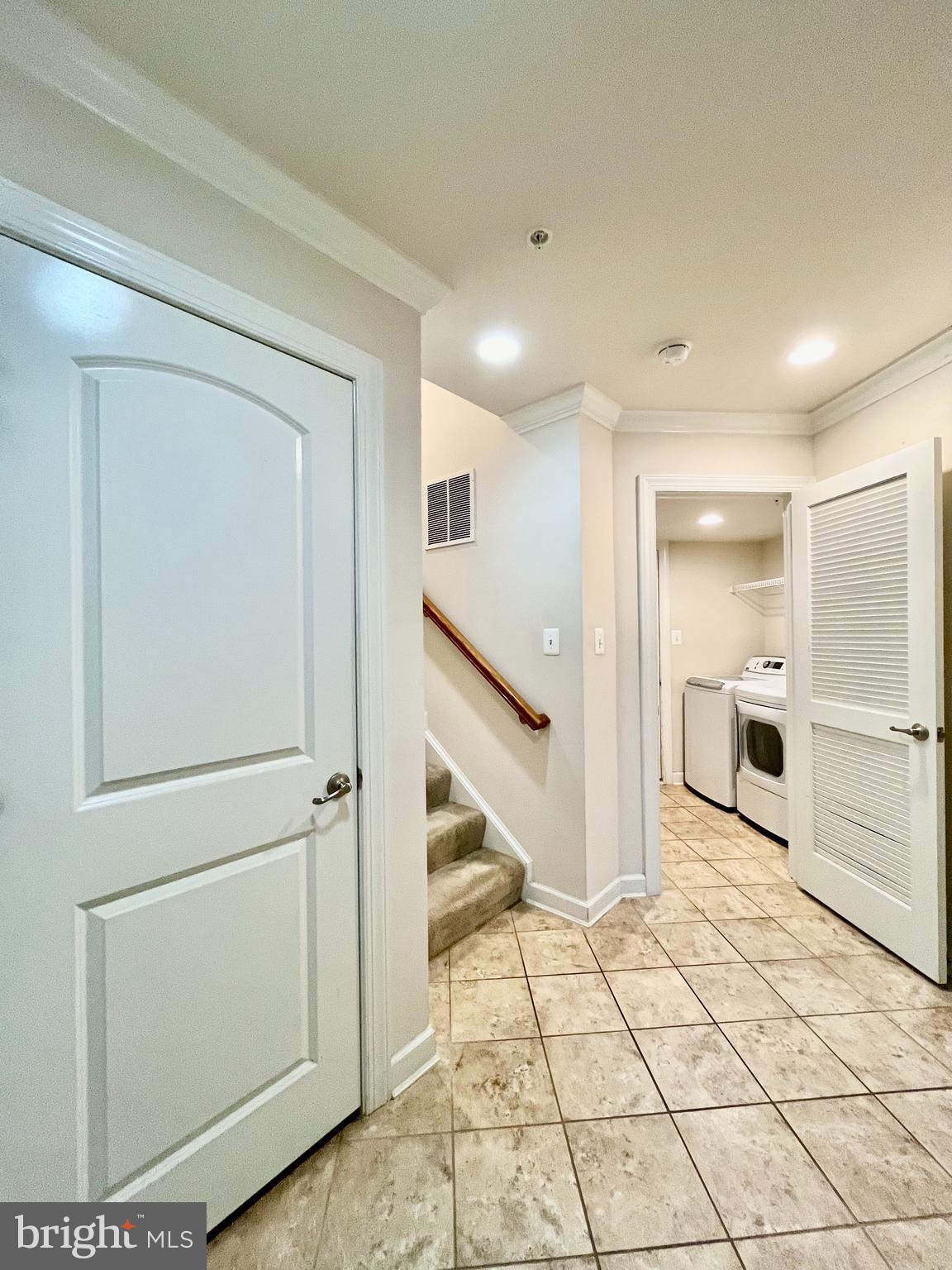 WATKINS MILL TOWN CENTER - Residential Lease