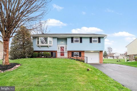 Photo of 2225 Brockton Road, LANCASTER, PA 17601 (MLS # PALA2085588)