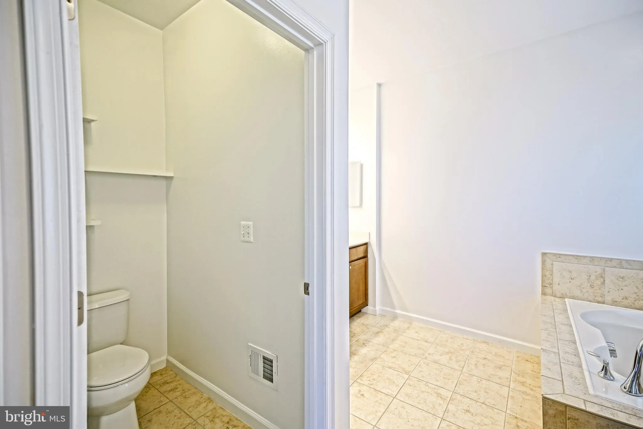 Millsboro, Delaware 19966, United States, 3 Bedrooms Bedrooms, ,3 BathroomsBathrooms,Residential,Active,1399