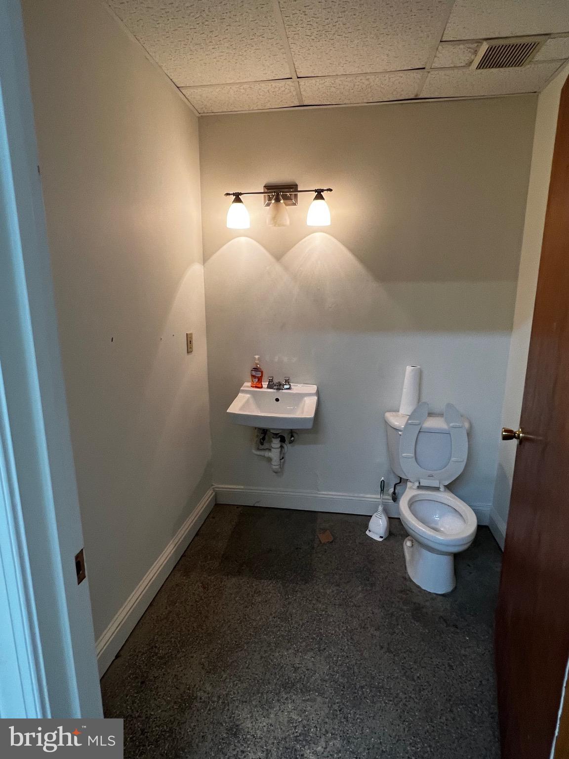 NONE AVAILABLE - Commercial Lease