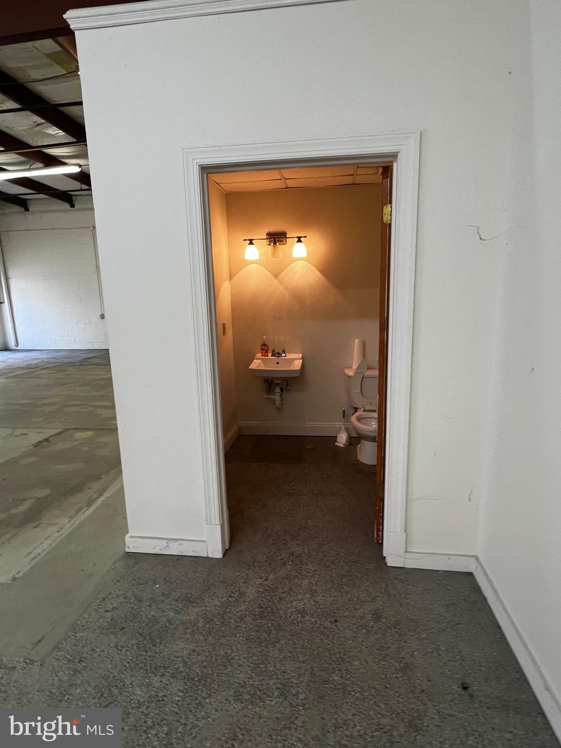 NONE AVAILABLE - Commercial Lease